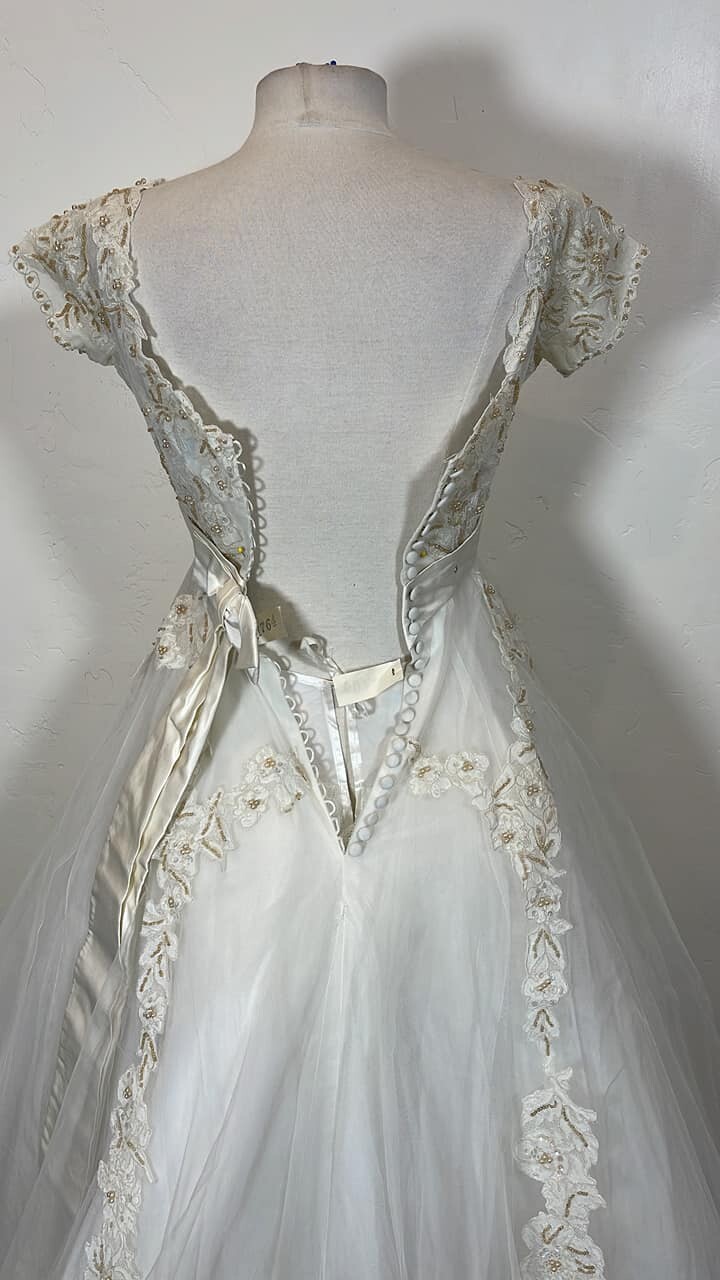 Vintage Stunning 1950’s 1959 Balenciaga wedding gown