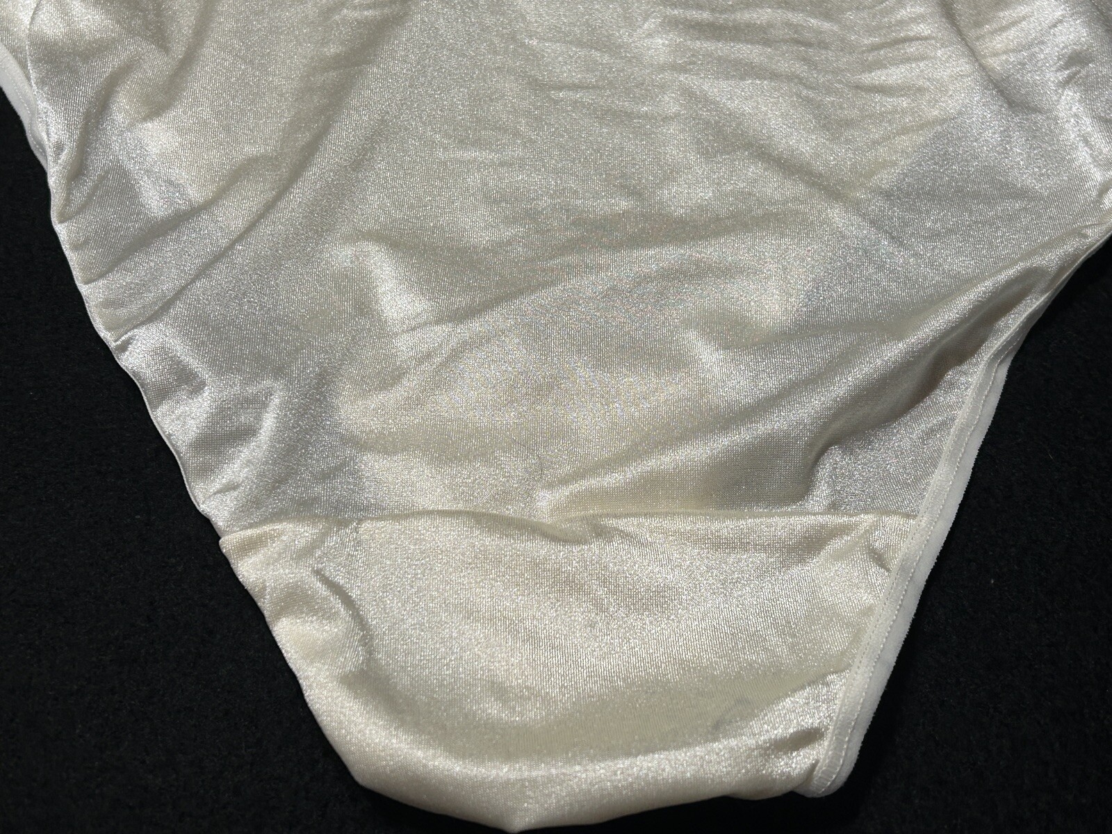 Vtg CACIQUE Second Skin Satin Glossy Hi-Cut 18/20 Ivory Shimmer Panties #194