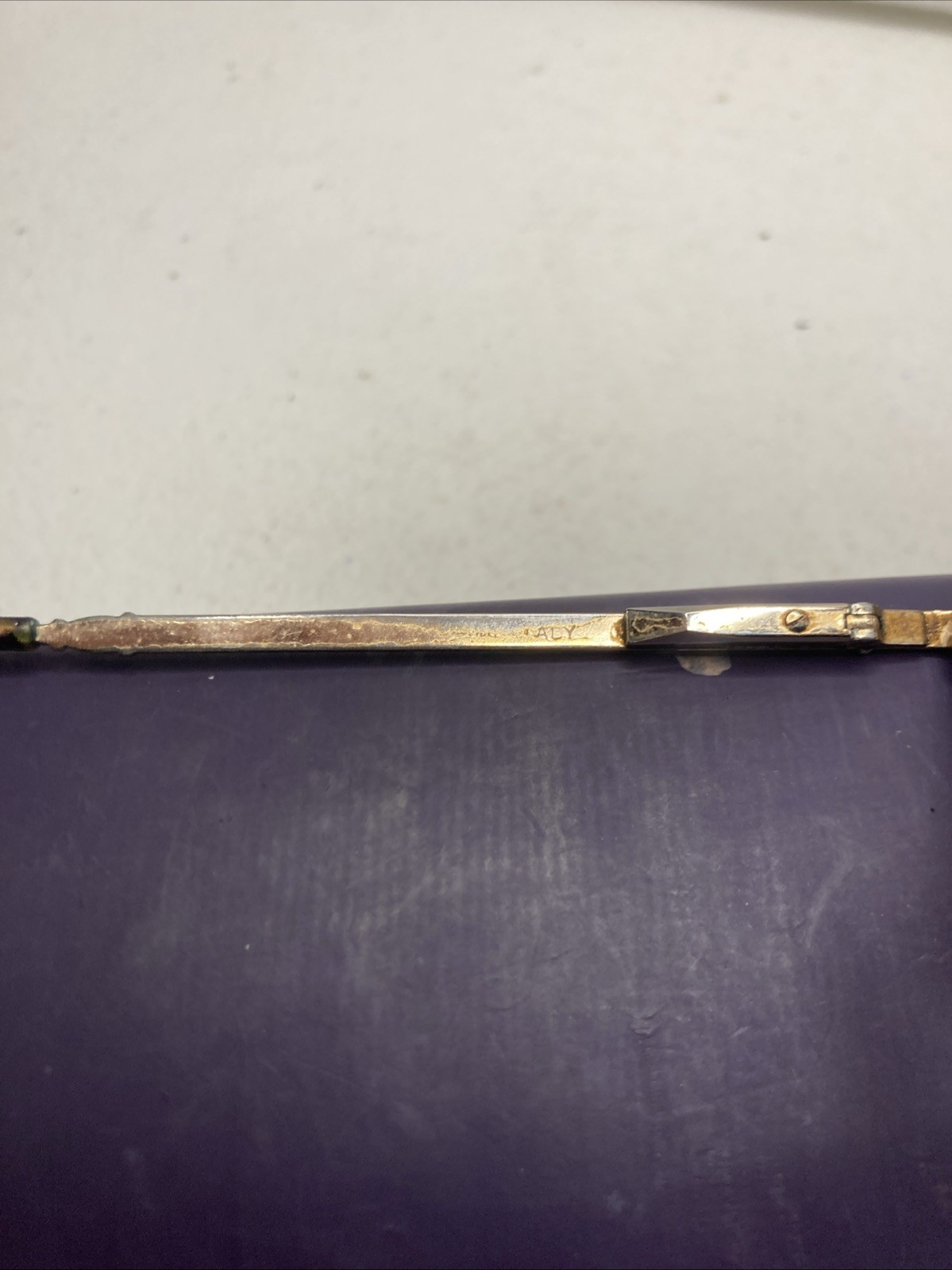 FOR PARTS ONLY!!!! Vintage-style metal eyeglasses.
