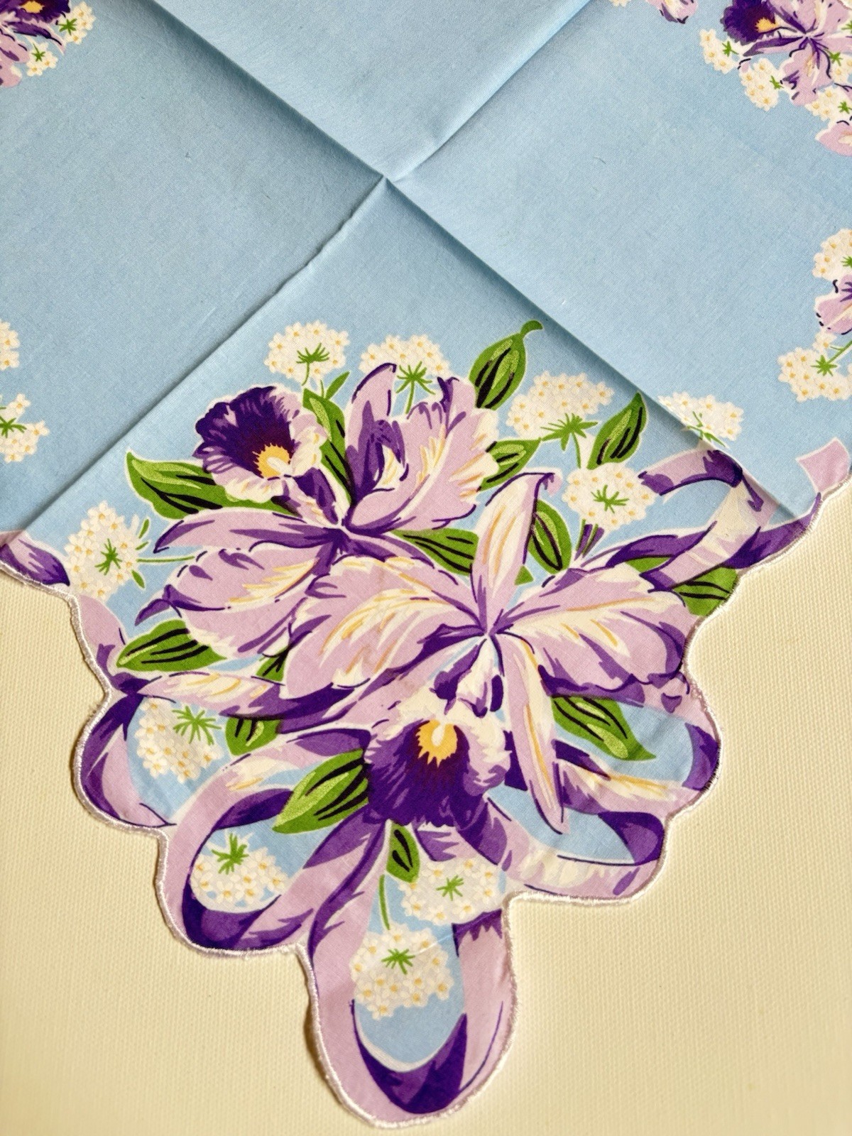 Stunning New LuRay Purple IRIS Handkerchief Hankie With Lovely Scalloped Border