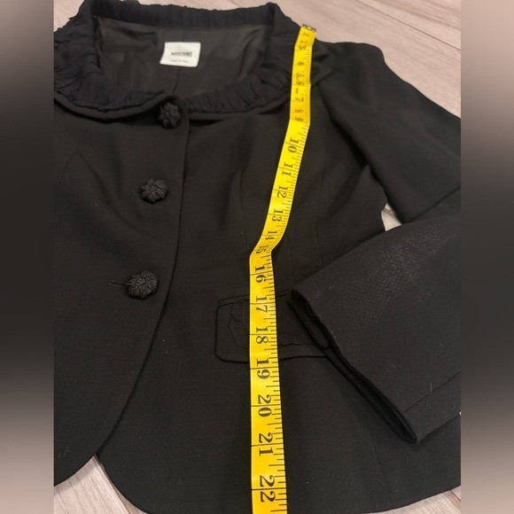 Moschino Cheap and Chic Black Ruffle Collar Blazer Jacket Made in Italy