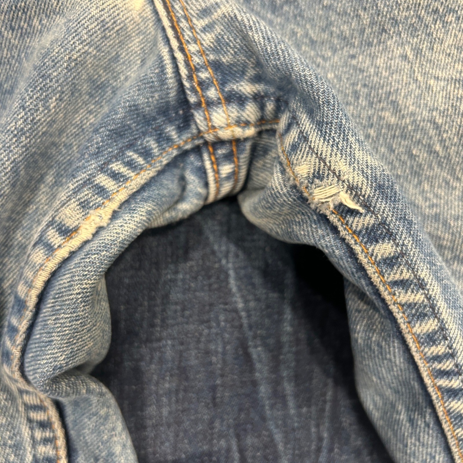 Vintage Levis 505 Jeans Mens 28×25 Orange Tab Light Wash Made in USA Raw Hem