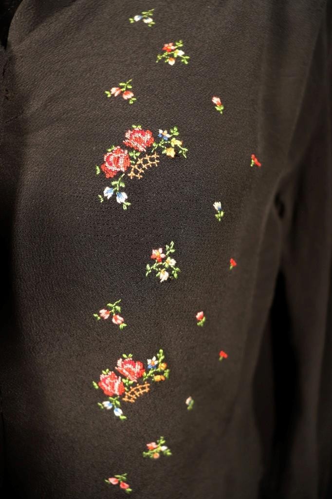 Vintage French 1940’s Black Rayon Crepe Floral Embroidered Blouse Size Medium