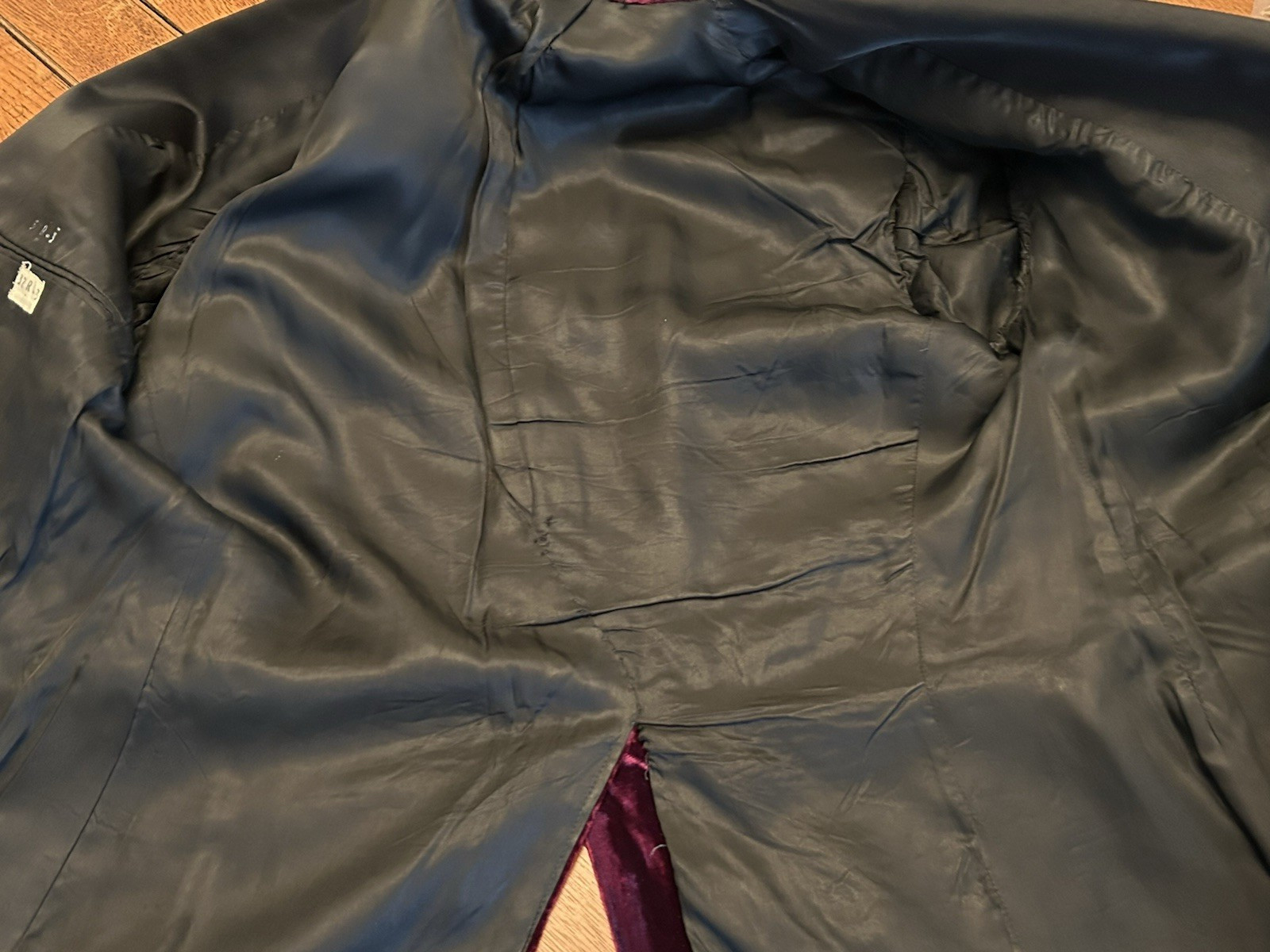 Men’s Vintage 70’s Burgundy Velvet Tuxedo Smoking Jacket 37 R Wide Collar WOW!