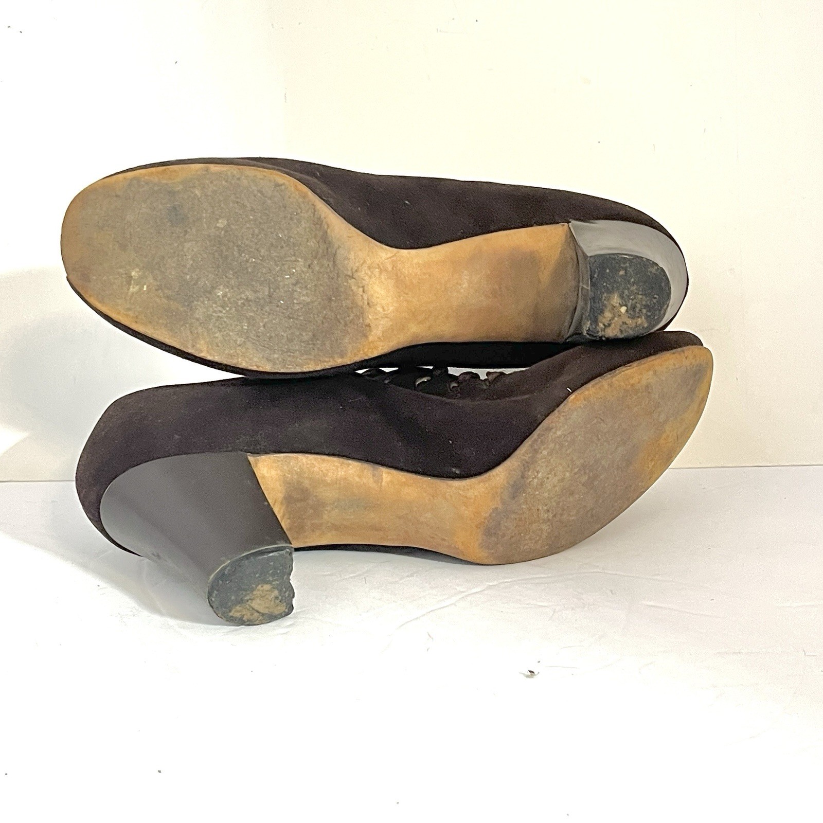 Vintage 1940s Womens Shoes Peep Toe Brown Suede SELBY Heel Laces COLLECTOR ITEM
