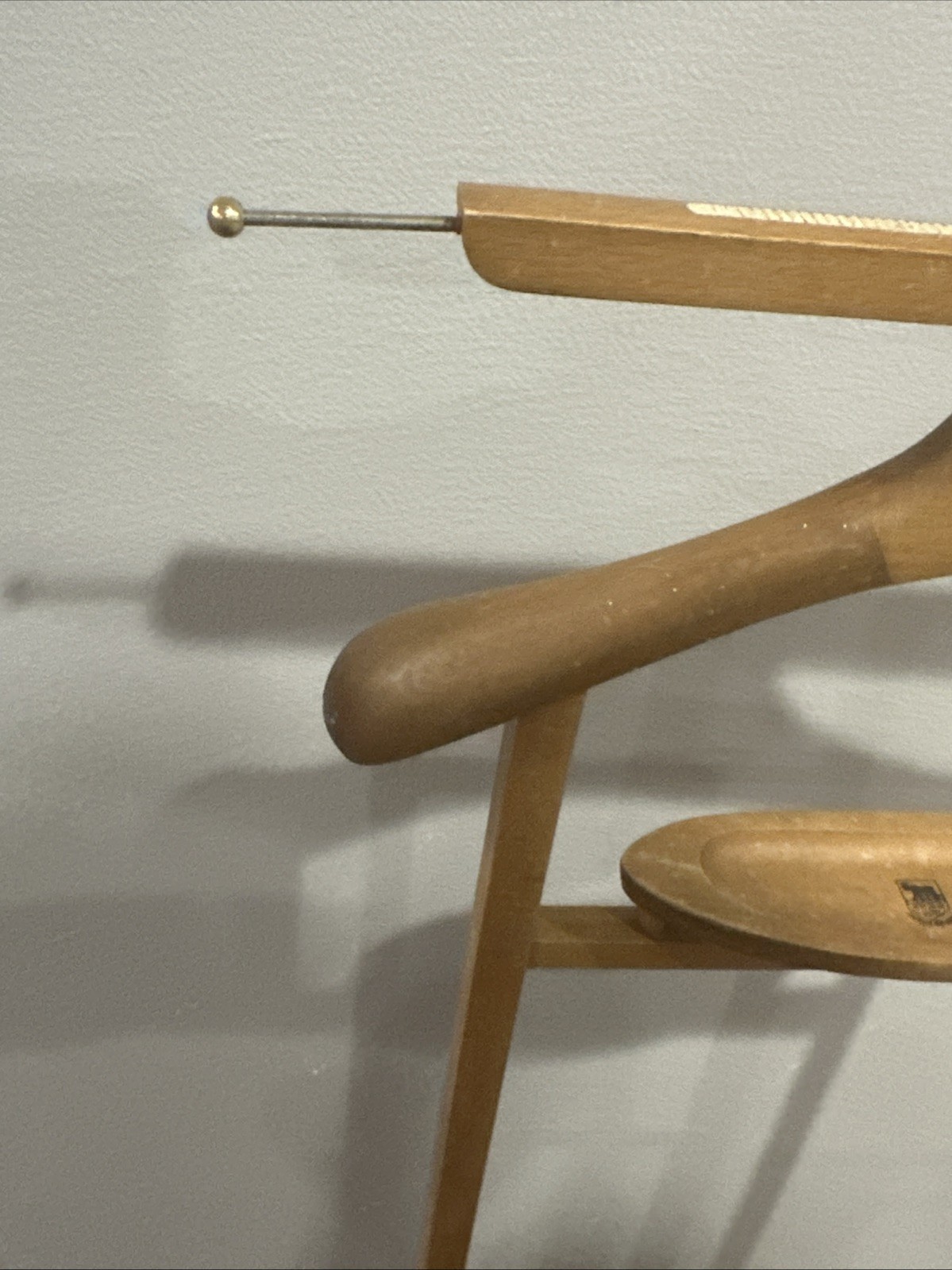 Vintage SPQR Made In Italy Wood Valet Butler Stand Light Blonde Color 42″ MCM