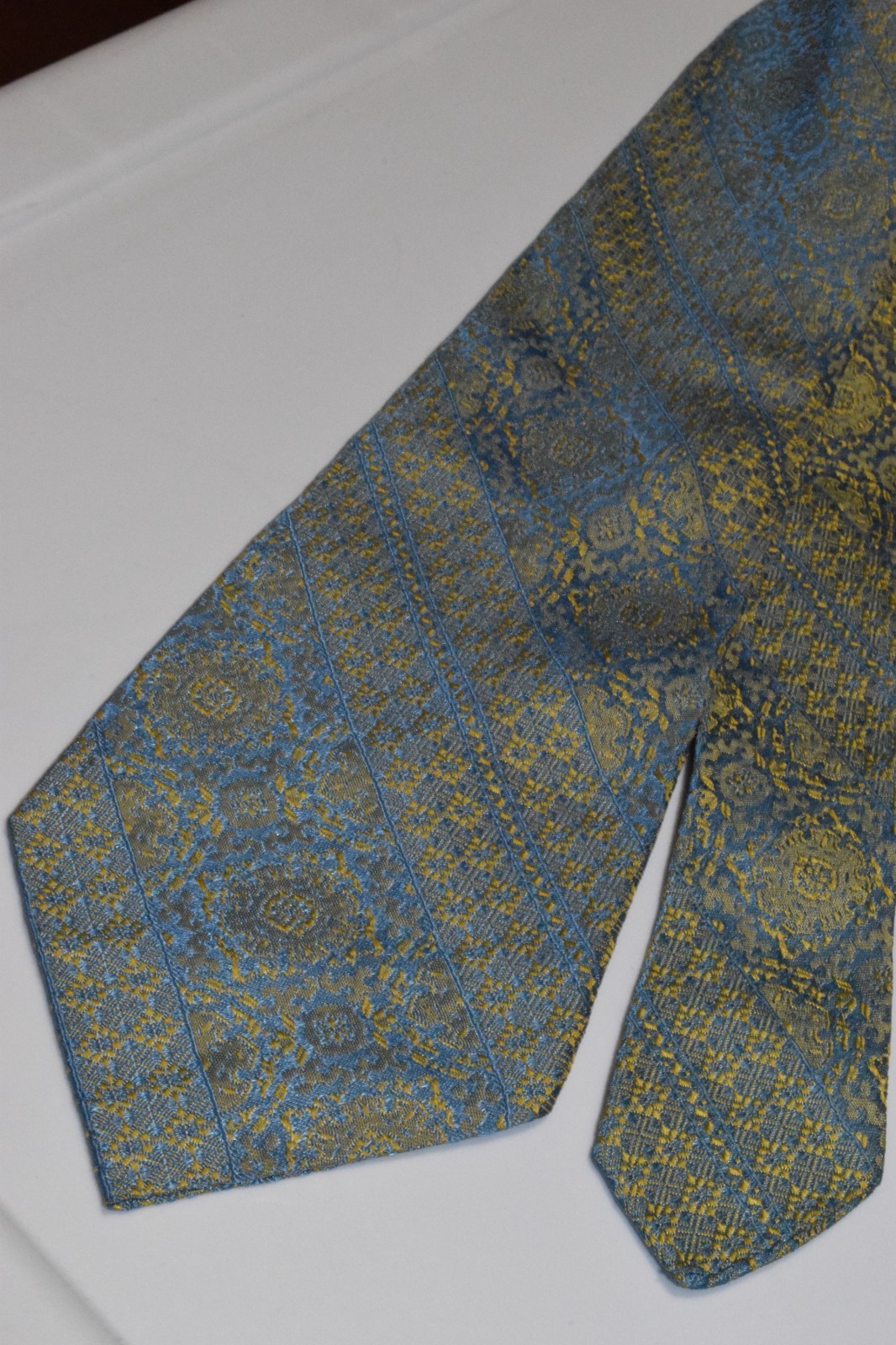 Neck Tie VTG 60s Acetate Rayon Blue Shimmer Gold Jacquard Brocade Wide 53 x 4″