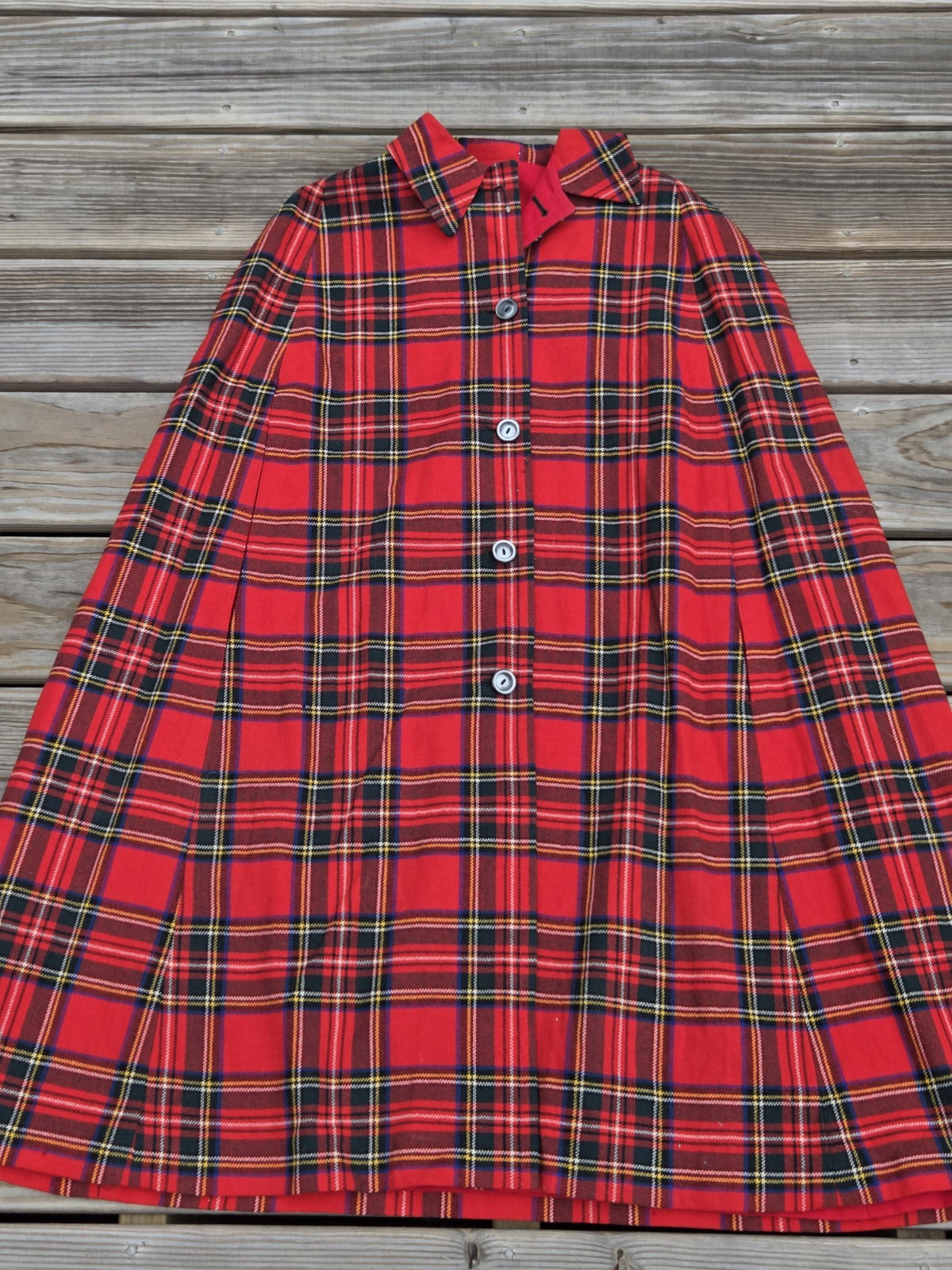 👀🍒Vintage Plaid Swing Cape Red Black Tartan Coat 60s Mod Schoolgirl Chic🍒👀