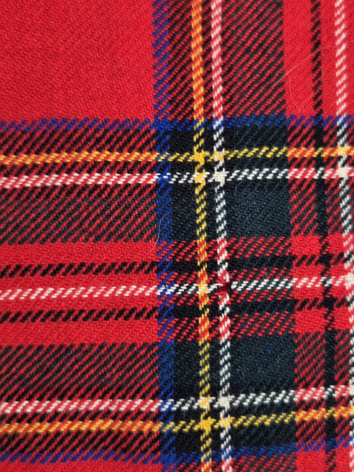 👀🍒Vintage Plaid Swing Cape Red Black Tartan Coat 60s Mod Schoolgirl Chic🍒👀