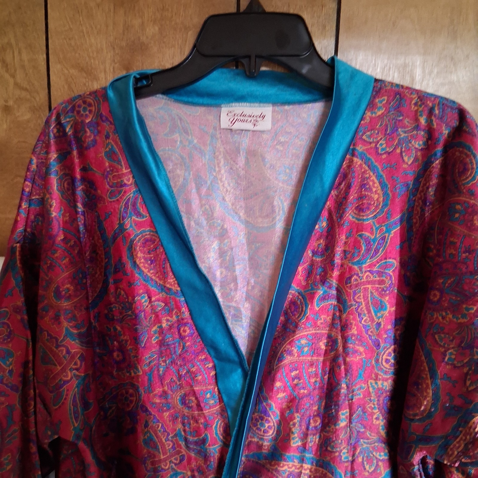 Vintage Exclusively Yours Robe Size XL Pink Turquoise Paisley Print Psychedelic