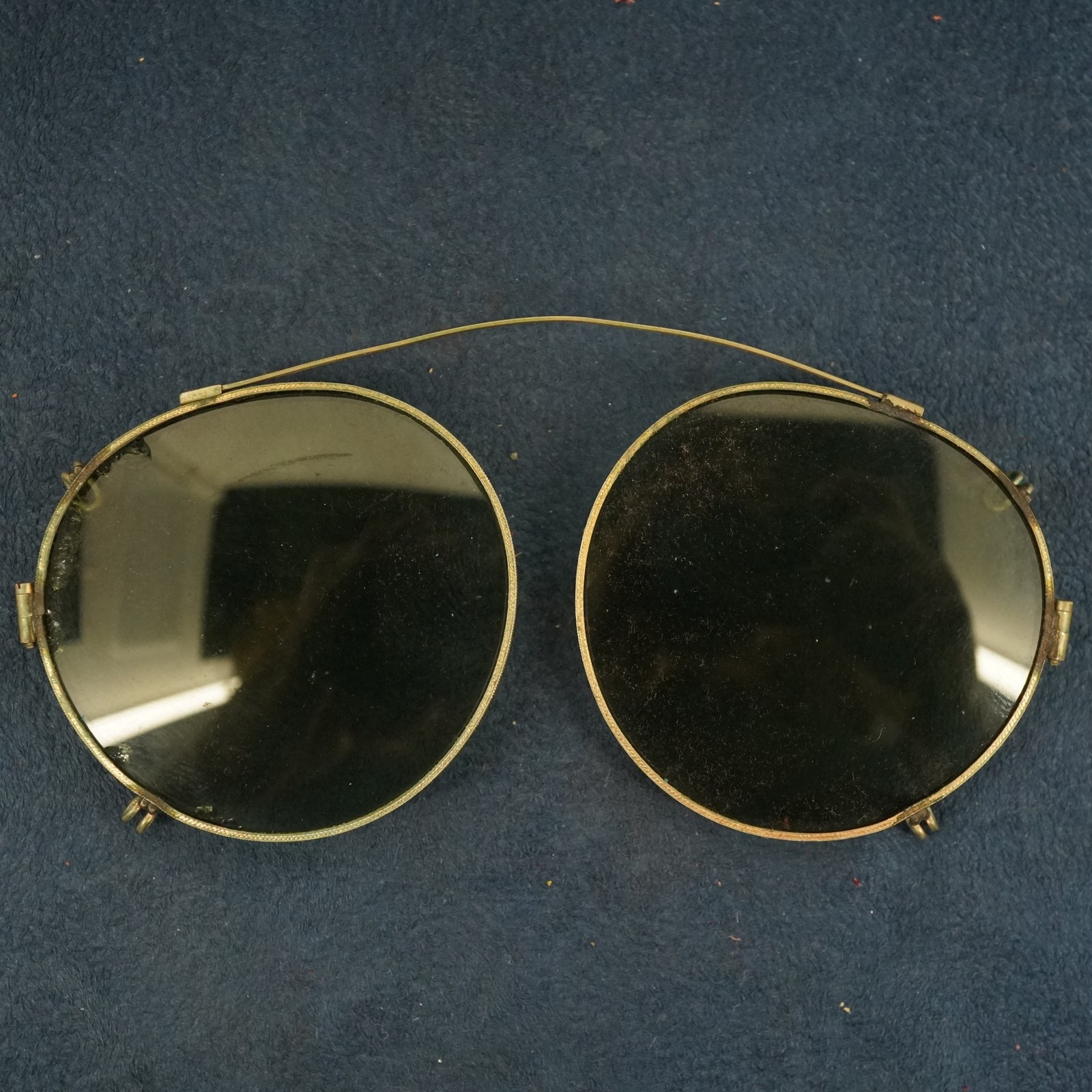Vintage Pince-Nez/Clip-On Sunglasses in Leather Snap Pouch – Free Shipping USA