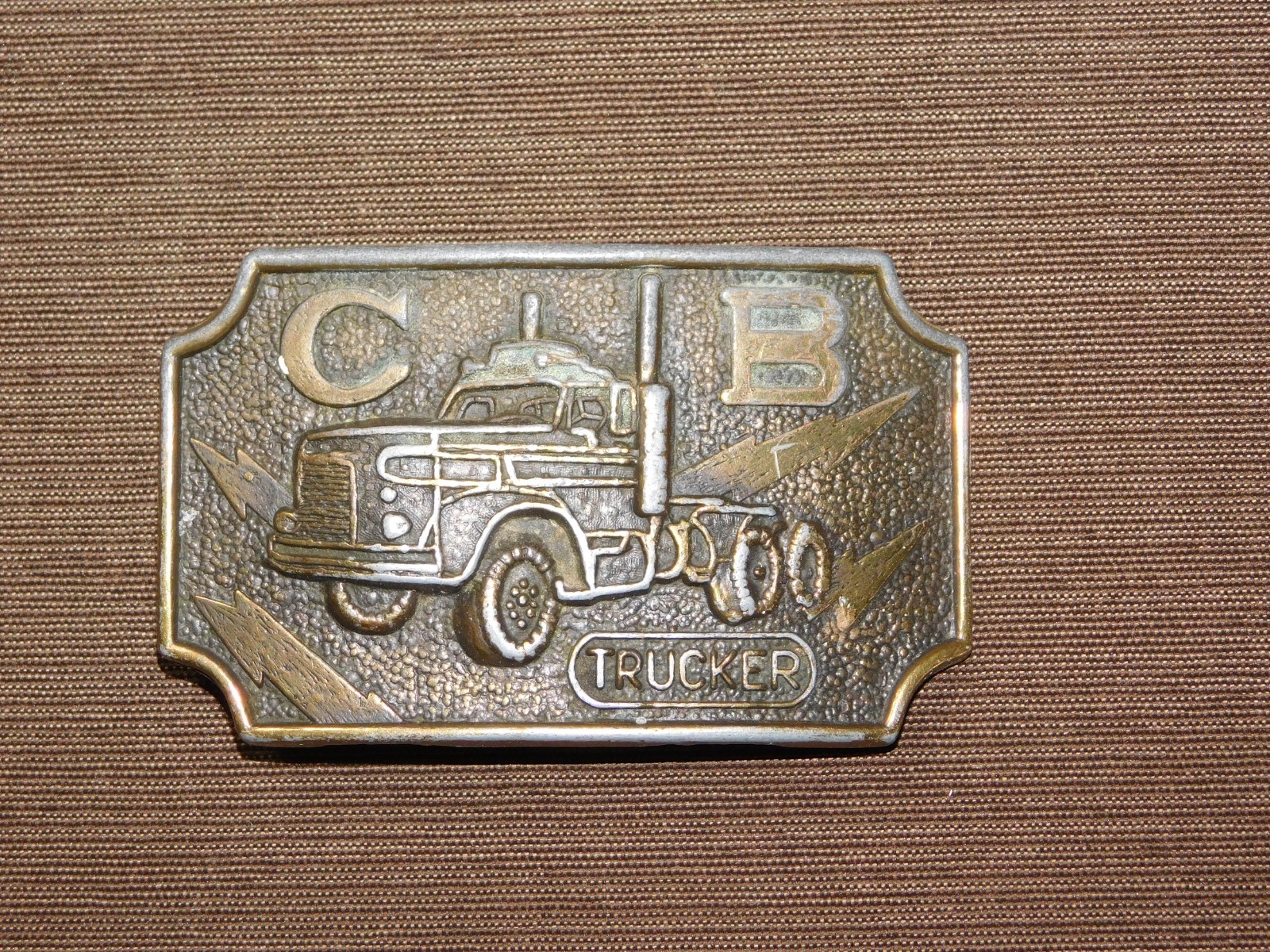VINTAGE CB TRUCKER METAL BELT BUCKLE