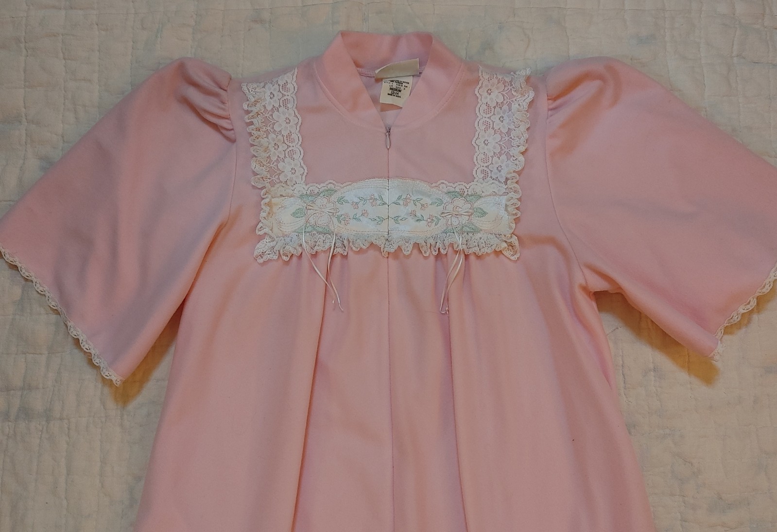 Vintage Gilligan O’Malley Nightgown Long Pink Lace Fleece Gown M USA Cottagecore