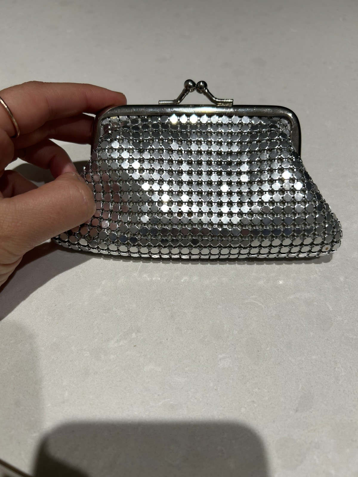 Vintage Suzy Smith metal silver glomesh decorative chainmail purse