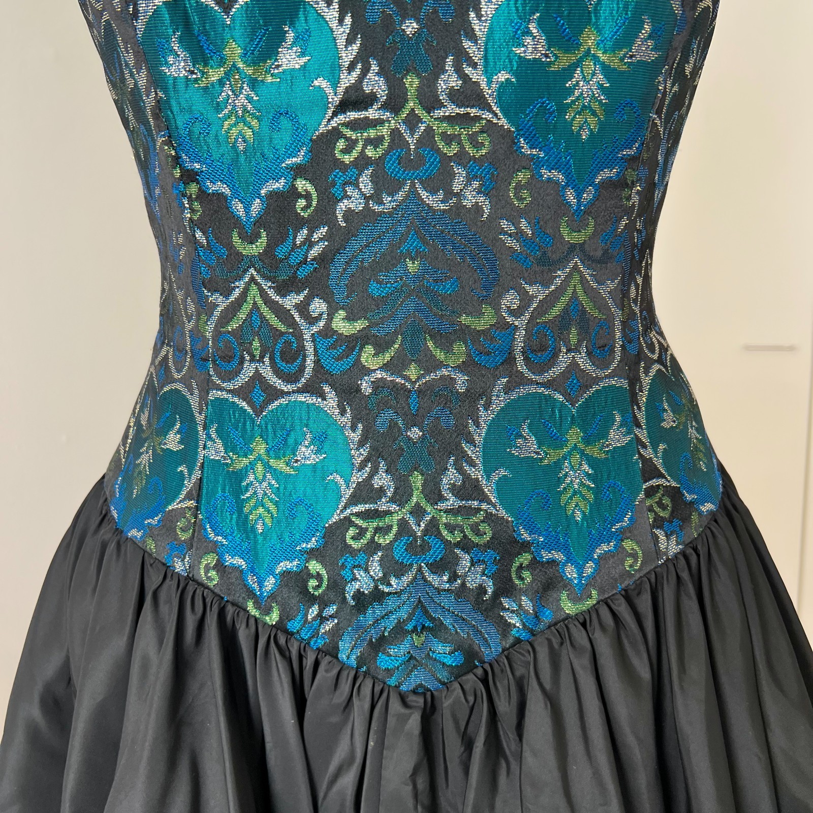 1980s Brocade Cocktail Party Prom Dress Metallic Damask Strapless Cocktail Midi