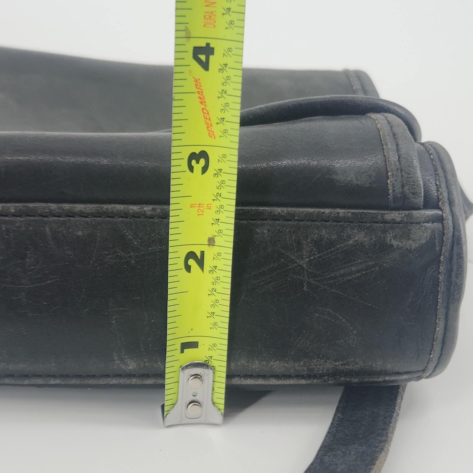 Vintage Coach 9812 Ridgefield Flap Black Leather Crossbody Bag USA 2000