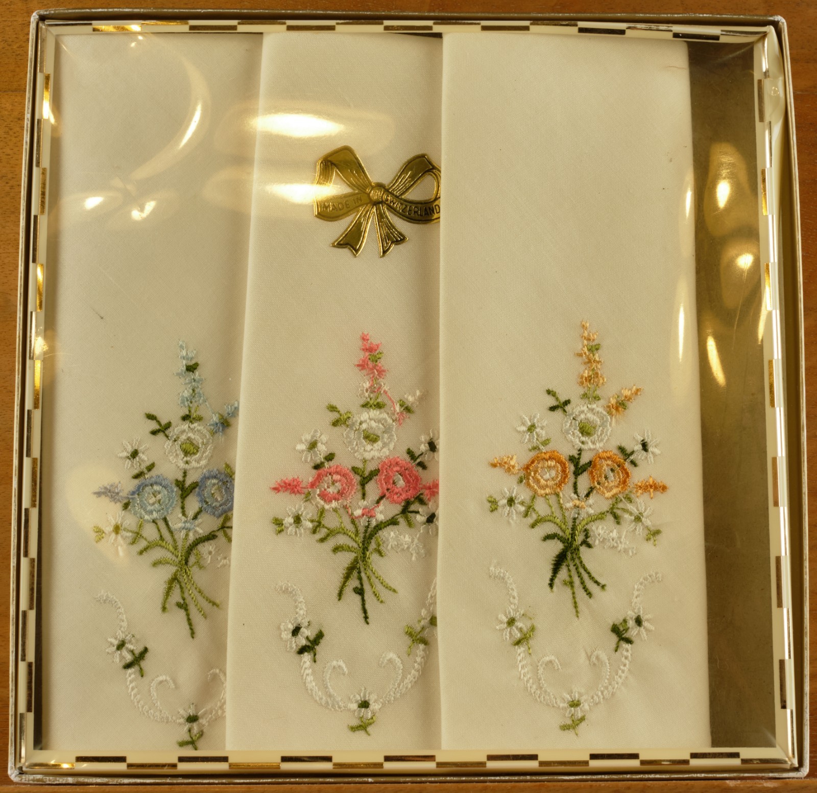 Vintage 3x Ladies Handkerchiefs Swiss Embroidery 100% Cotton Handmade