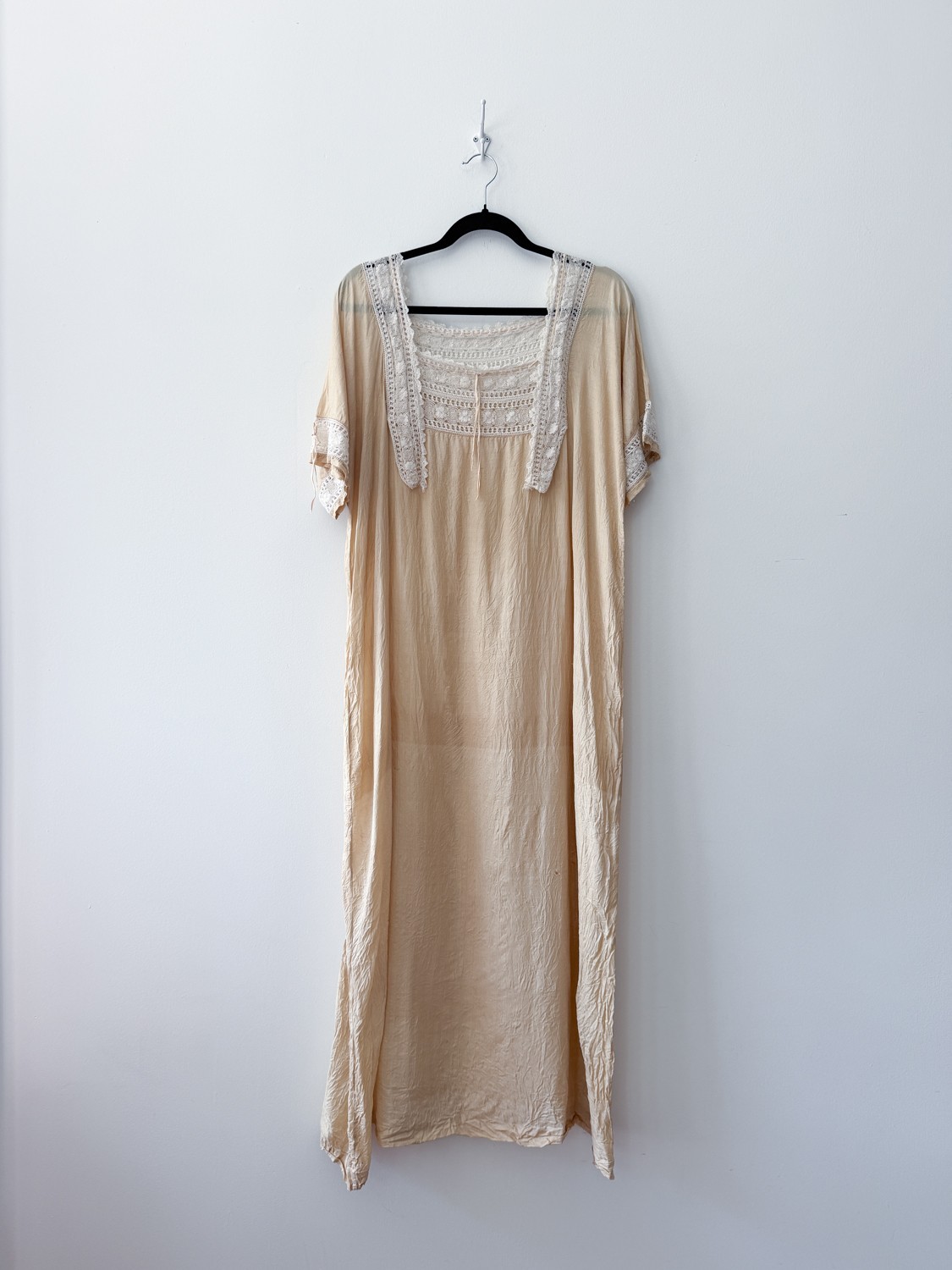 1920s Antique Vintage Cream Silk and Crochet Lace Dress Lingerie Nightgown