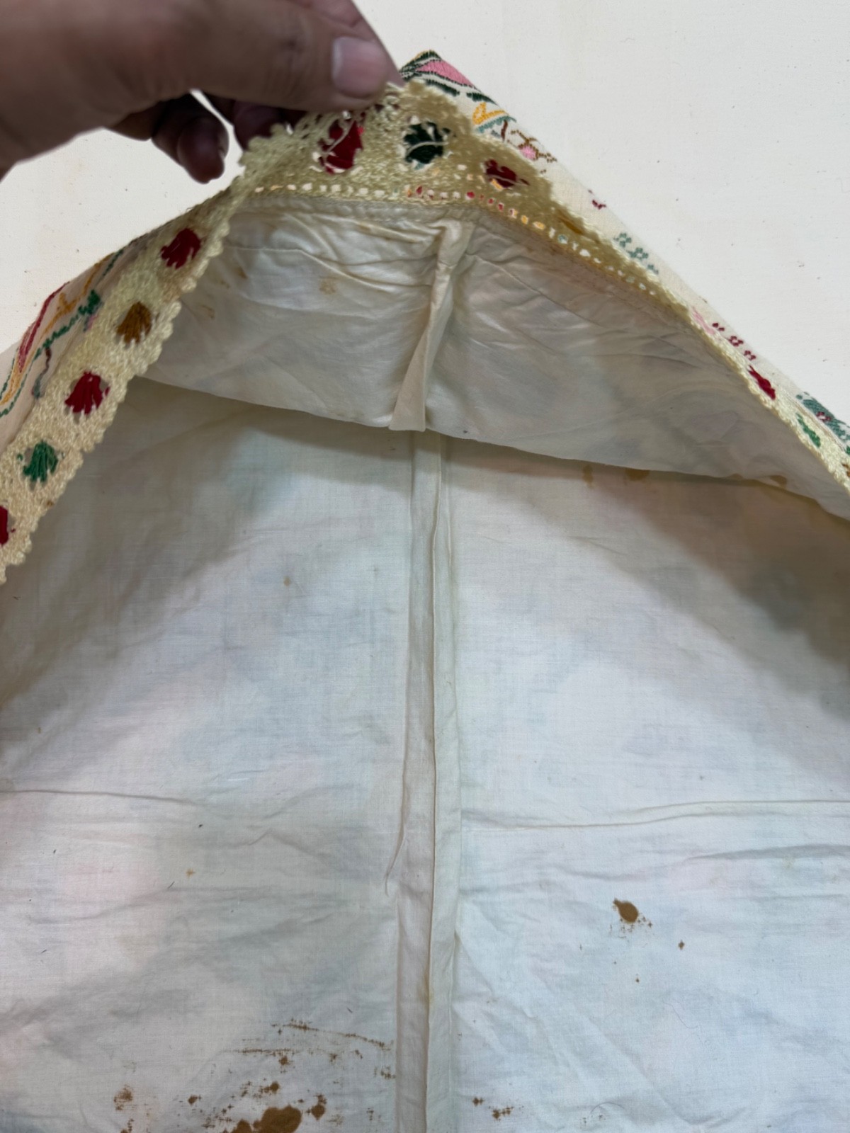 Vintage Beautiful Hand Silk Embroidered Head Cape 71×64 Cm