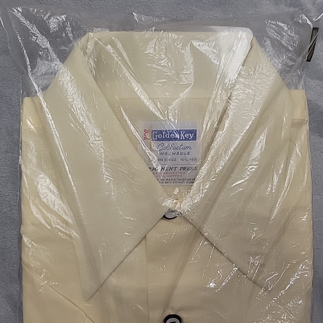 VTG Golden Key Collection Shirt Men L Yellow Permanent Press Dagger Collar Retro