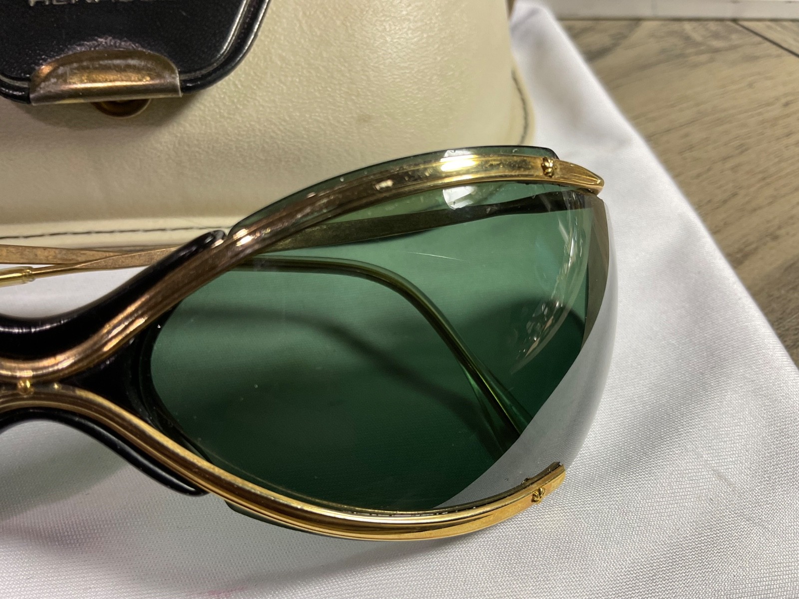 Renauld Of France “The Bikini” Rare Collectible Sunglasses With Case VERY NICE!