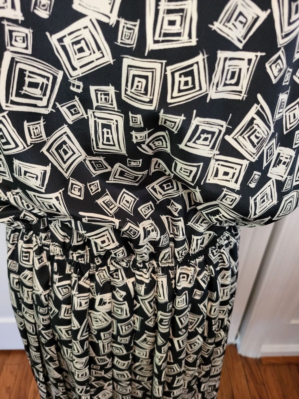 Vintage 80s/90s Leslie Fay Black Geometric Print Shirt Dress 14 Retro Twee Scarf