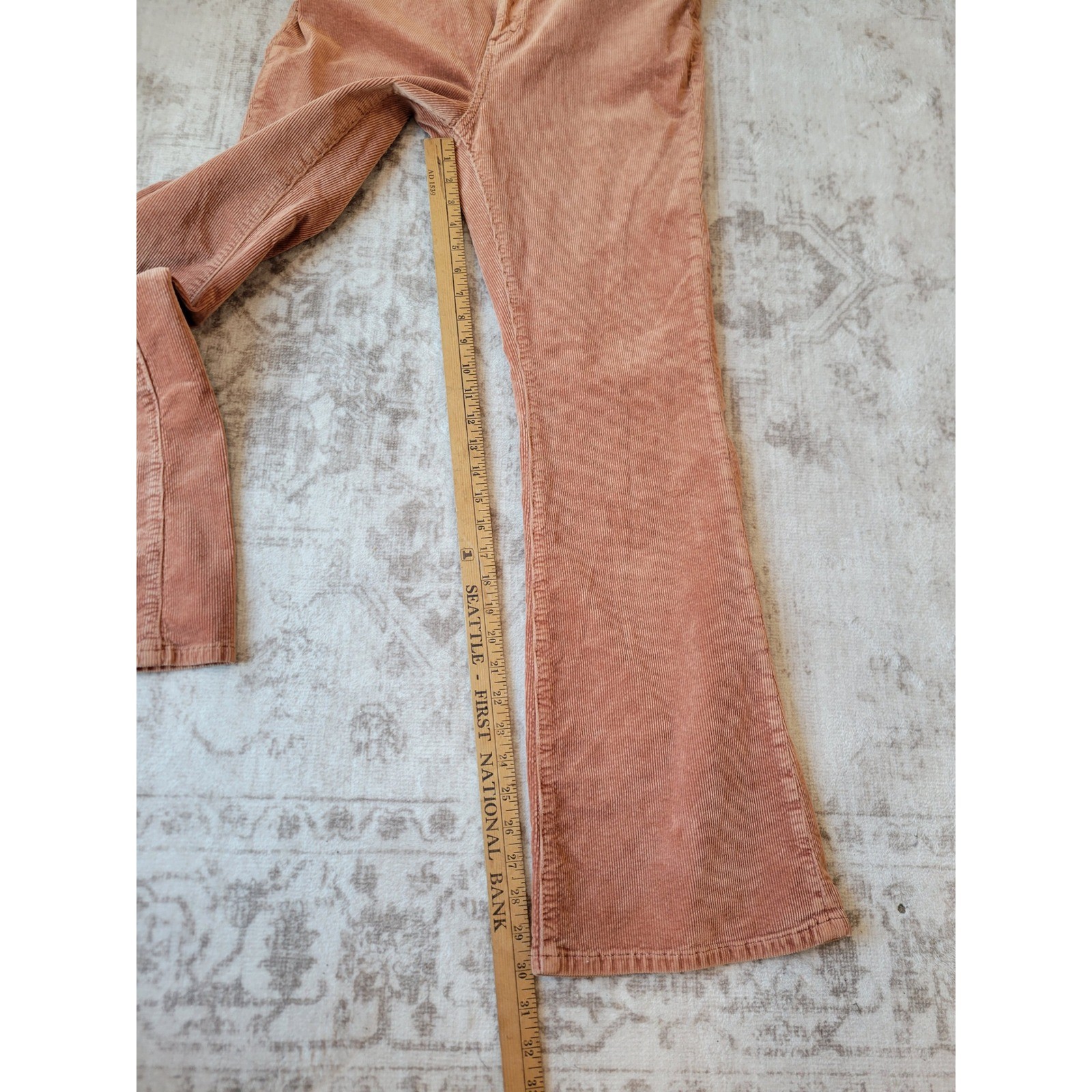 Pilcro by Anthropologie Corduroy Flare Pants – Size 32 – Bohemian Y2K