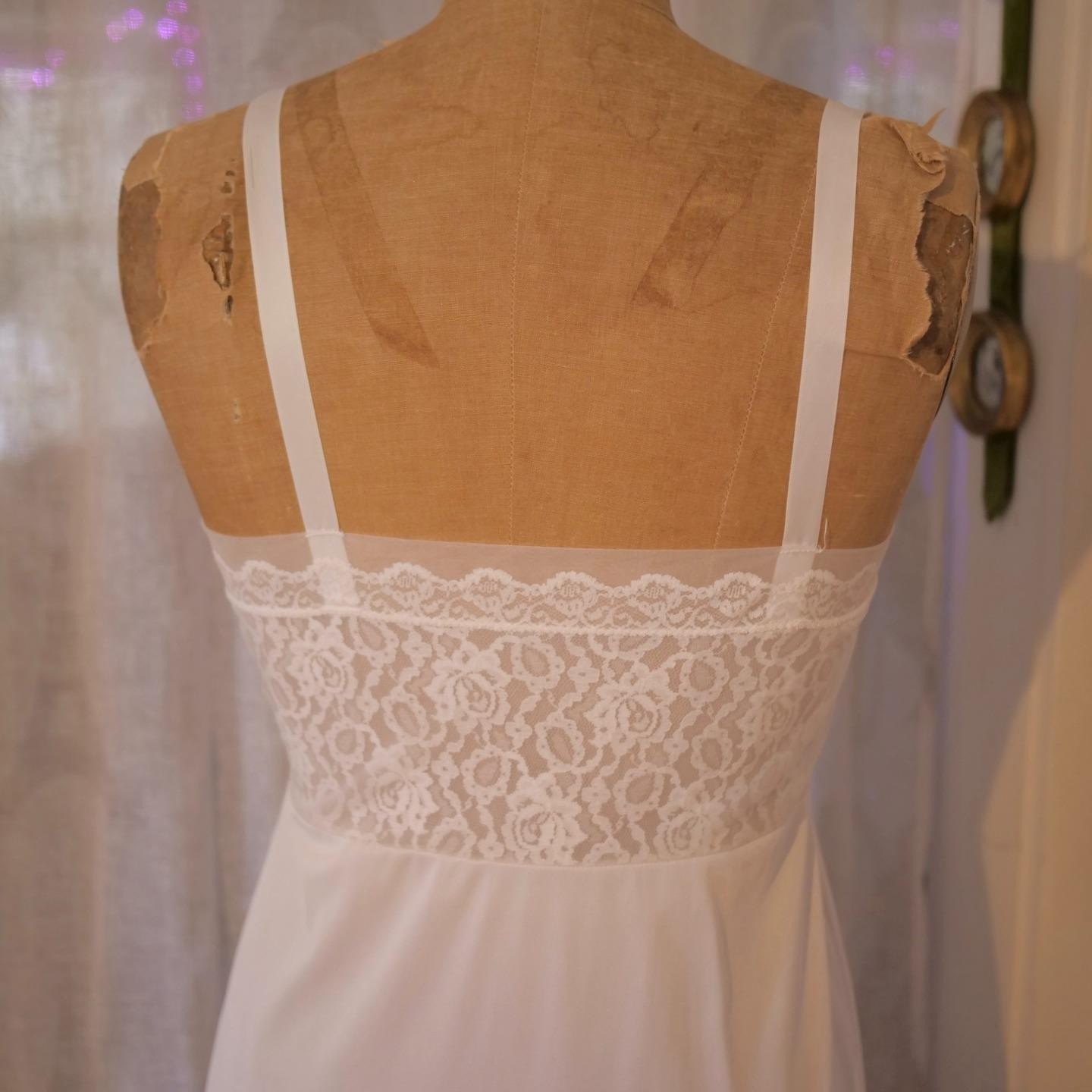 Vintage CAROL BRENT White Nylon Full Slip LACE Chiffon Bodice 34 Shadow Panel