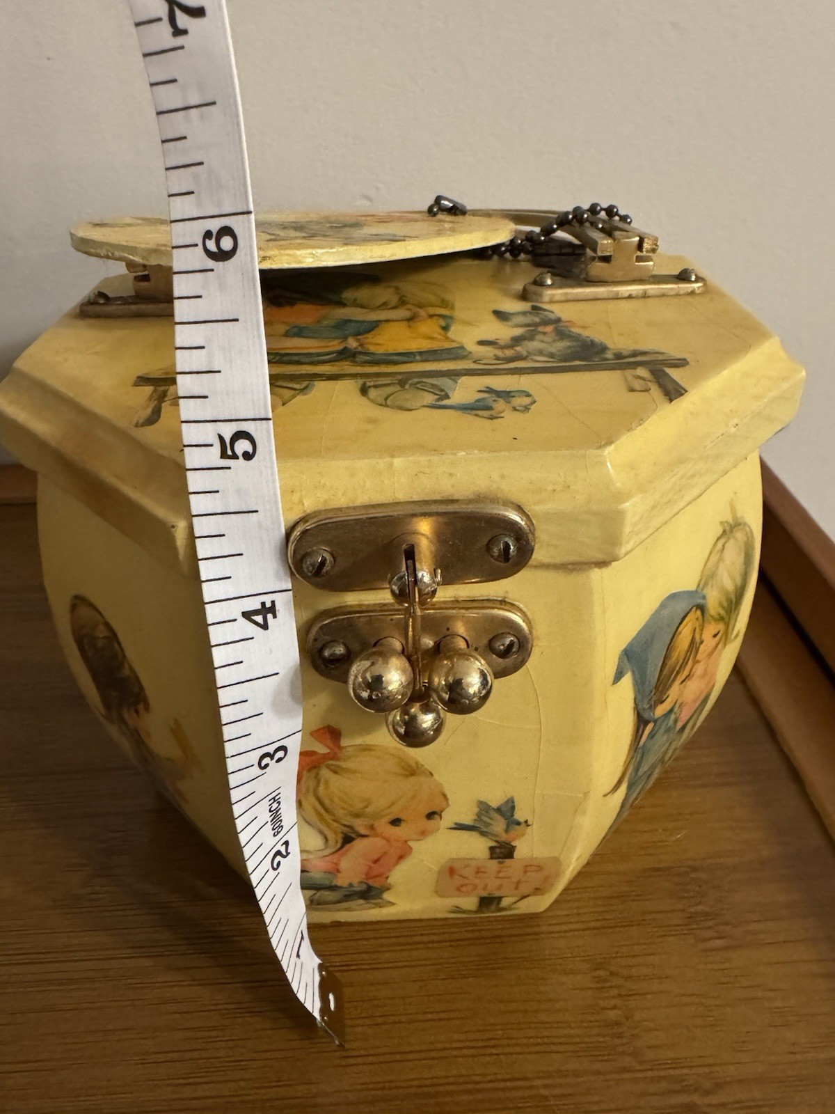 vintage 70s decoupaged wooden box purse classic illustrations by Betsy Clark