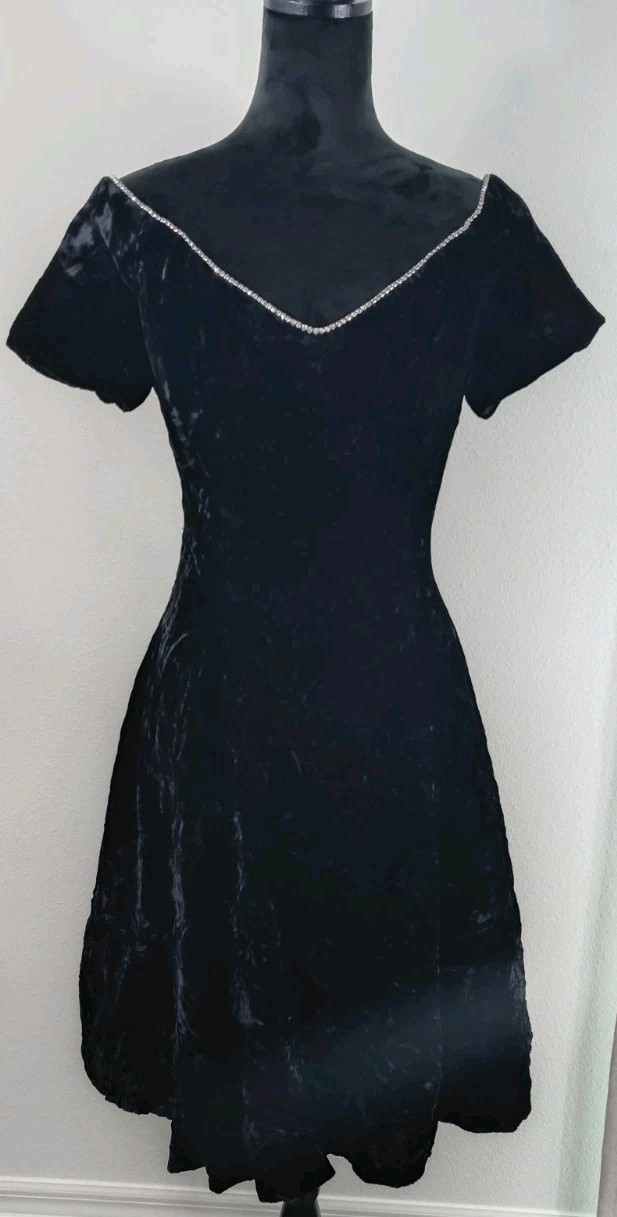 VTG 80s ZUM ZUM Black Rayon Velvet Dress Rhinestone Bow Low Back Crinoline Goth