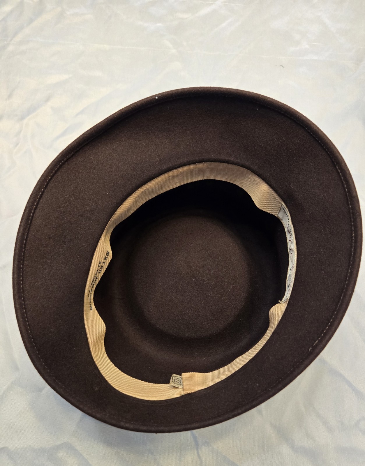 Vtg Stetson Fifth Avenue Womens Cloche Hat 22.5 Brown Wool Felt Ribbon Luxury