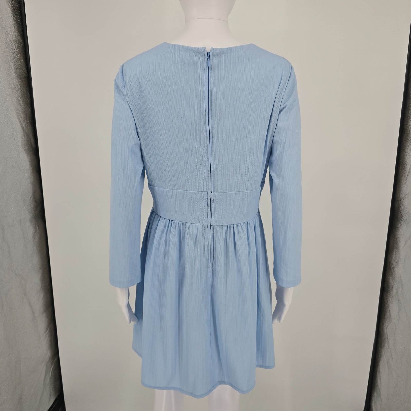 Vintage Early 1970s Pale Blue Ruched Bow V-Neck Long Sleeve Mod Minidress (M)