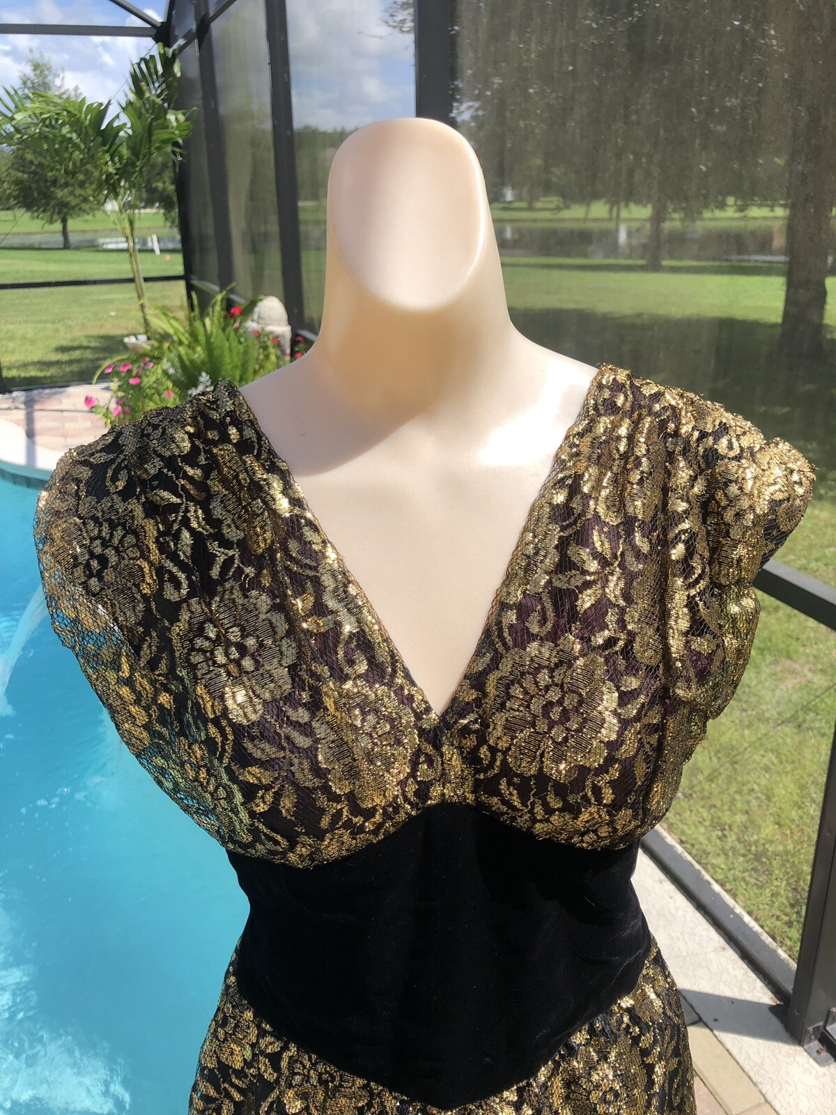 ✨True Vintage Metallic Gold Lace Black Velvet Waist 80s New Leaf by Samir Dress✨