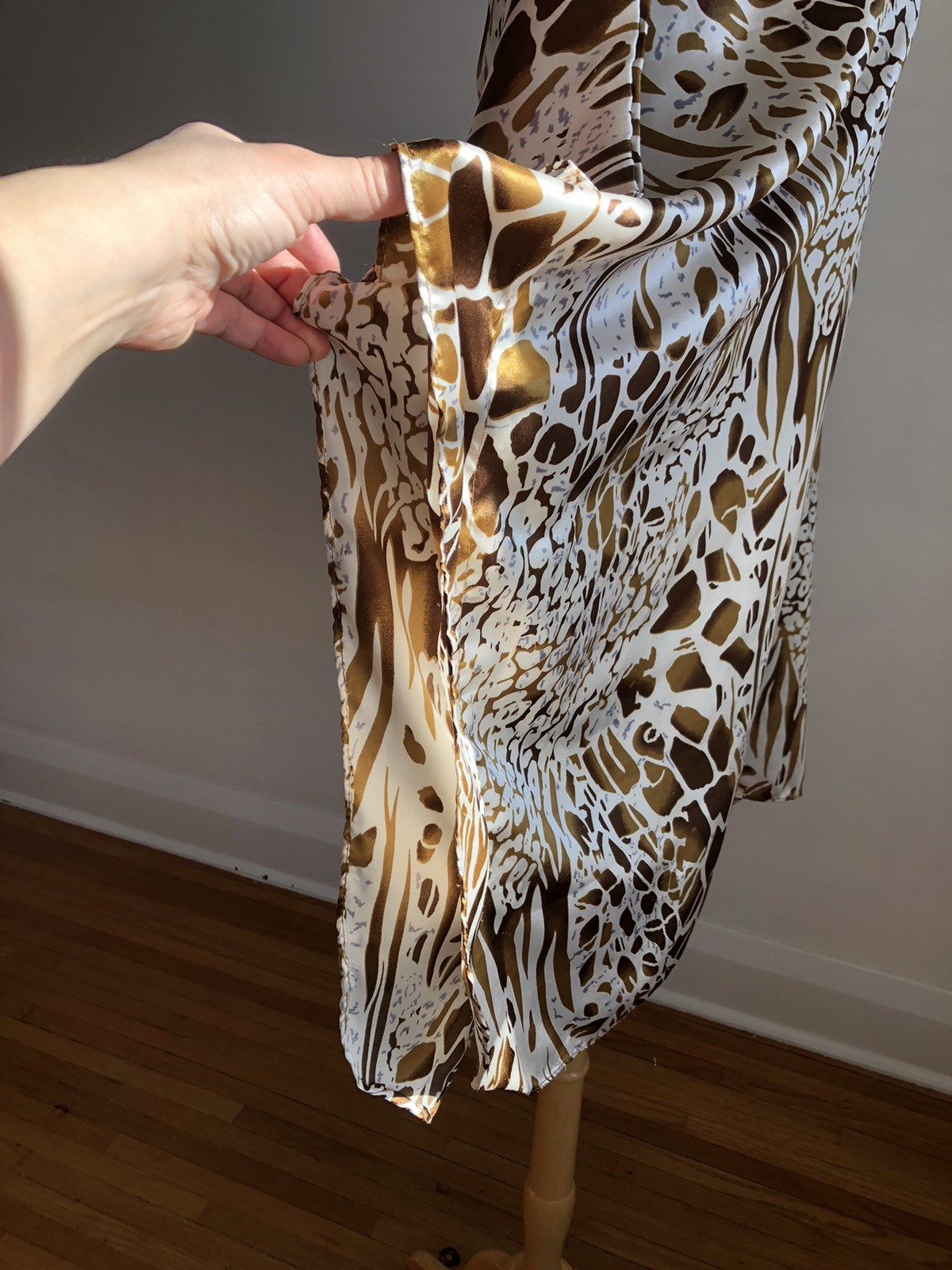 FABULOUS VTG WINLAR Satin Animal Print Short Caftan Swim Cover-up Dress Muumuu M