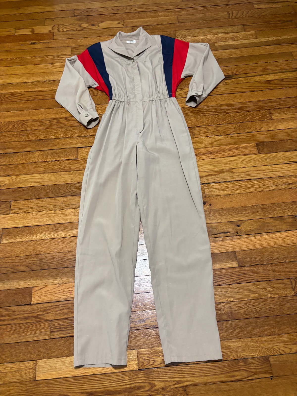 Vintage 1960’s Sue Brett Womens Jumpsuit Size 7/8 Beige Coveralls Zip Up Flyers