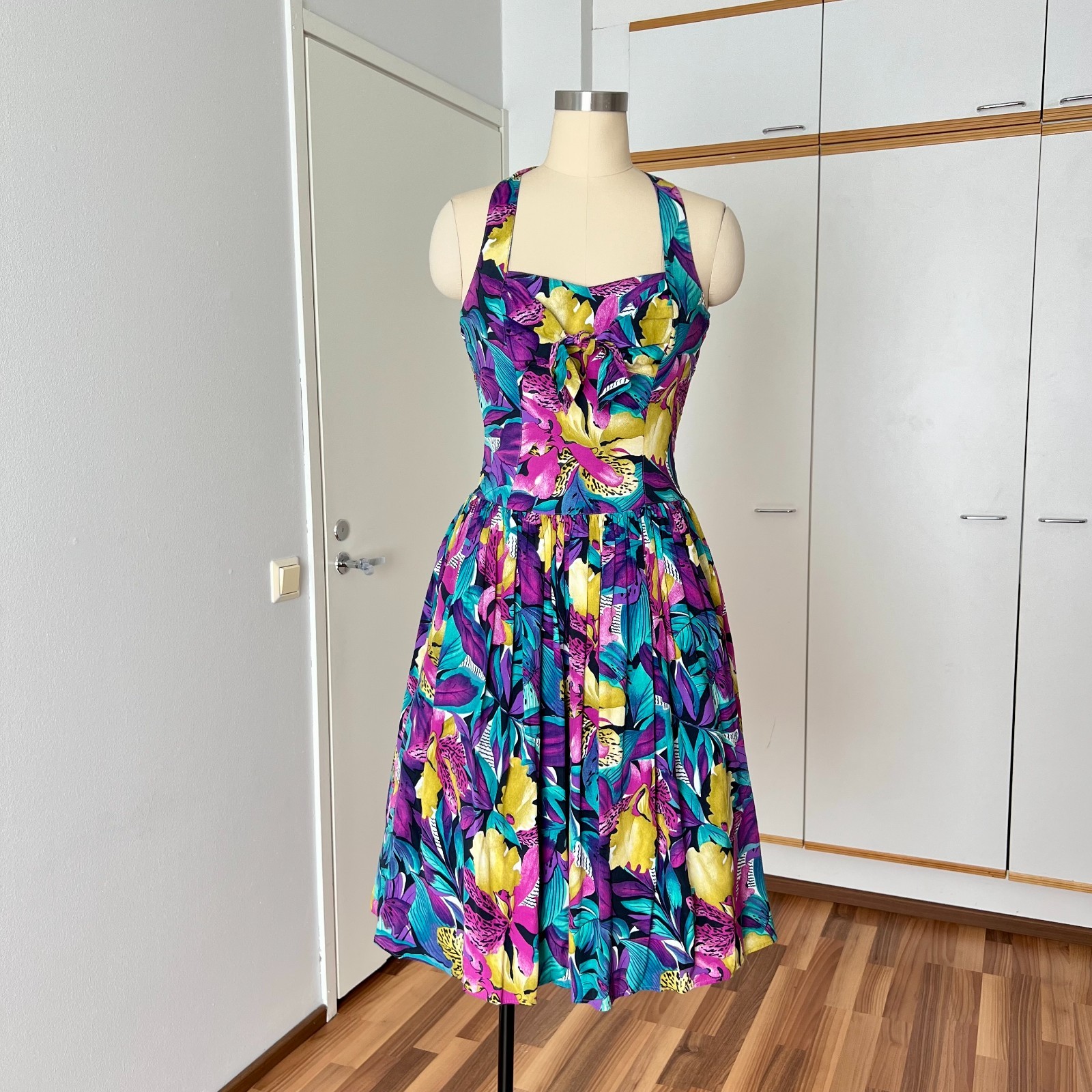 1980s West German Tropical Print Halter Neck Midi Dress Rockabilly 80s Does 50s