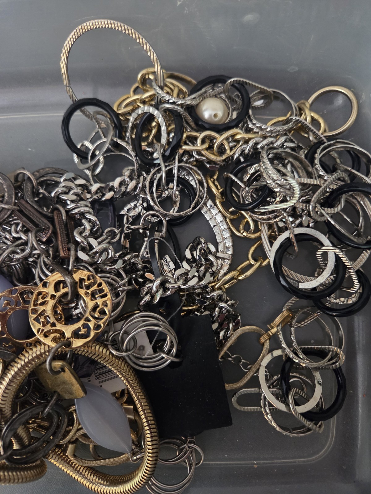Lot of 15lb Vintage/Modern Silver/Gold Tone Chain Belts Mystery Lot