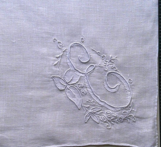 E initial monogram embroidered applique vintage hankerchief hanky