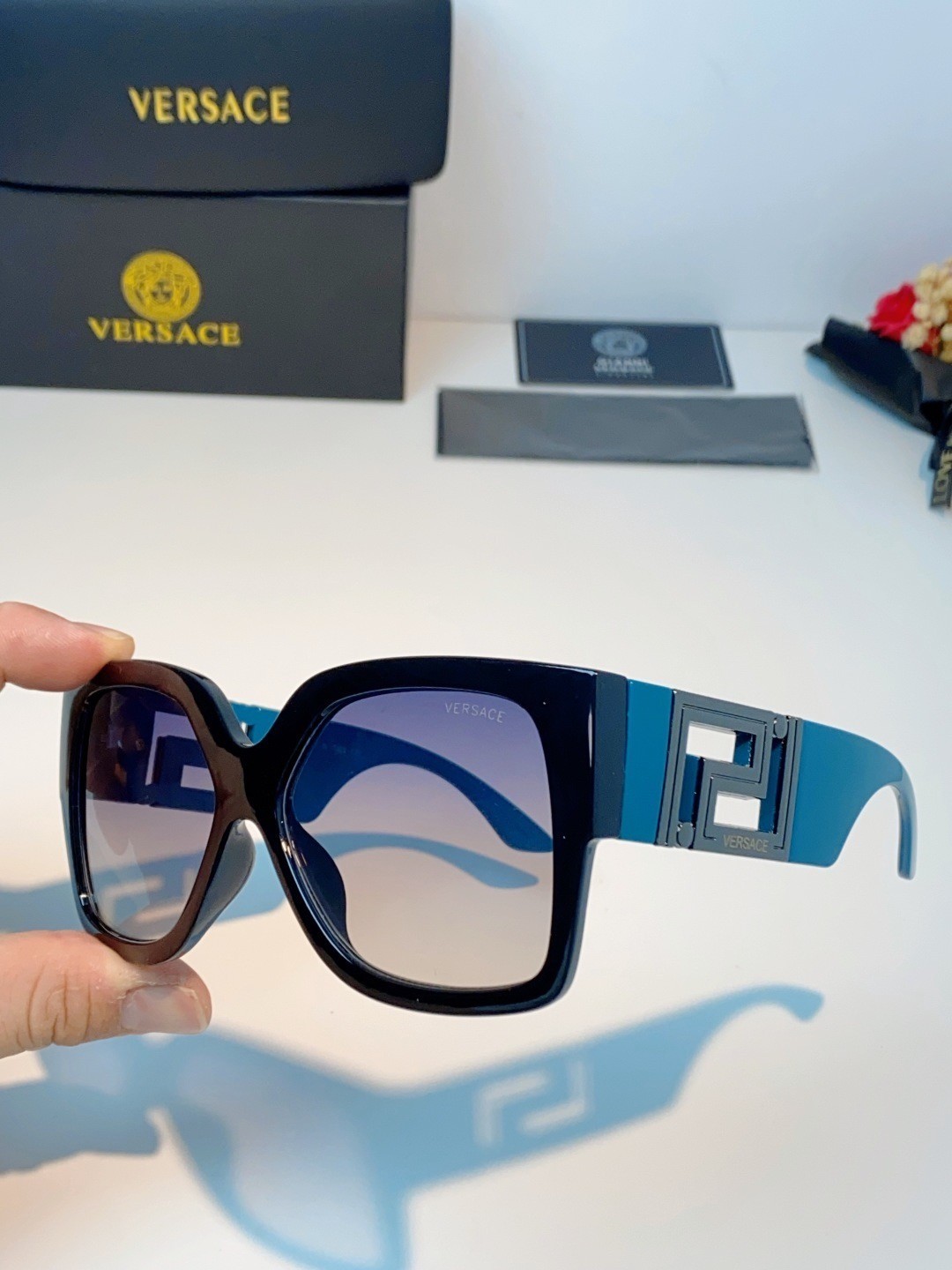 Versace classic retro square frame women’s sunglasses