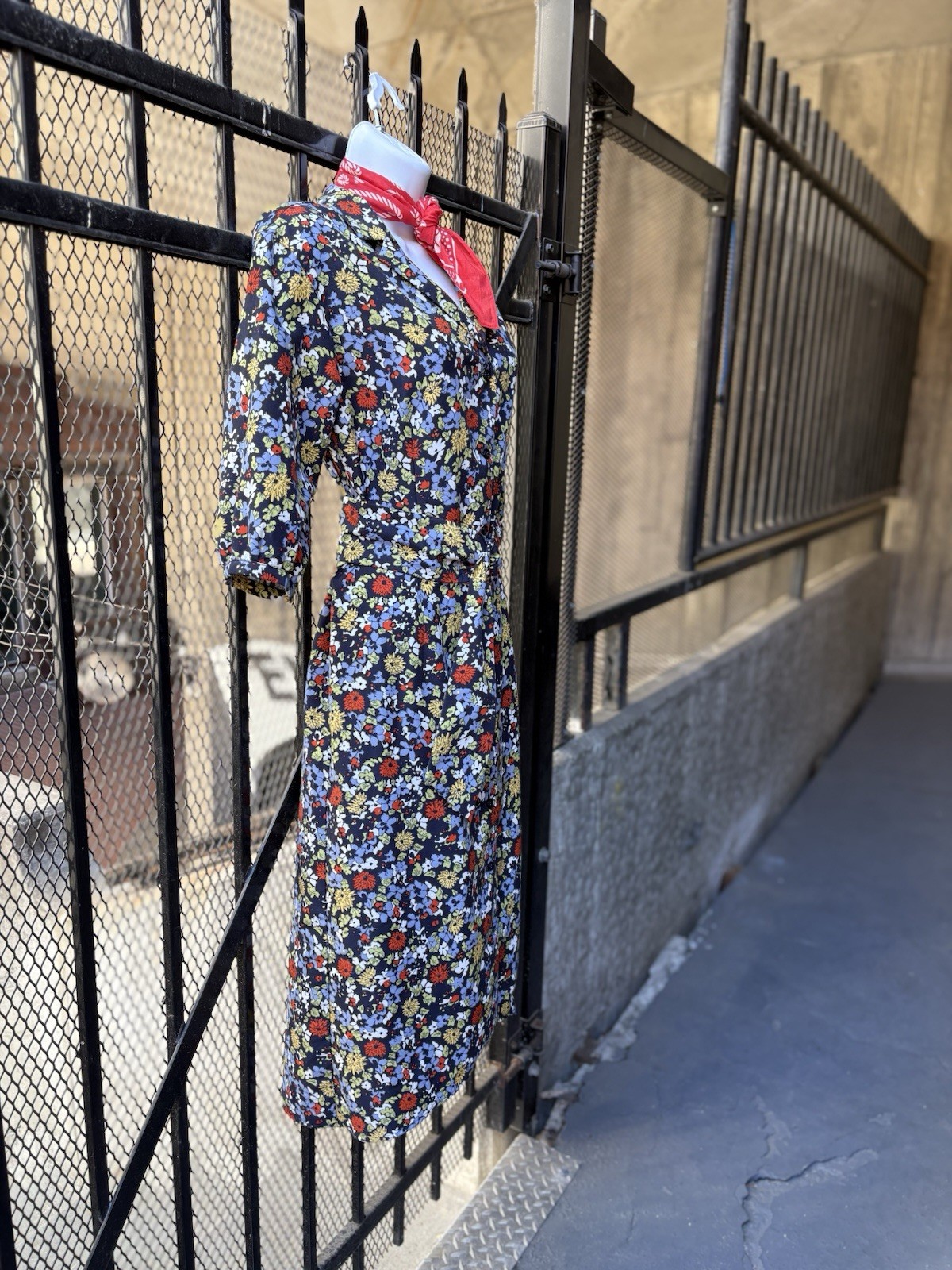 Vintage Volup Plus Handmade 1960s Floral Shirtdress with Matching Fabric Belt!
