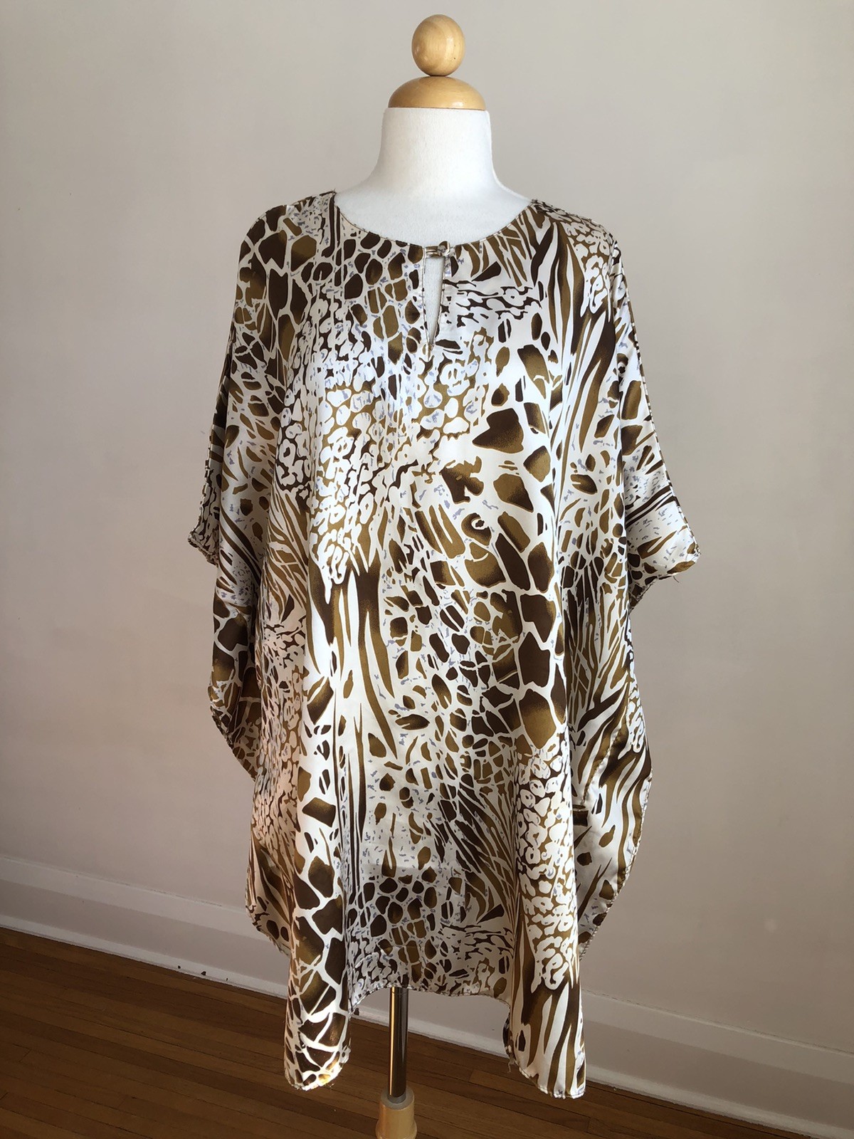 FABULOUS VTG WINLAR Satin Animal Print Short Caftan Swim Cover-up Dress Muumuu M