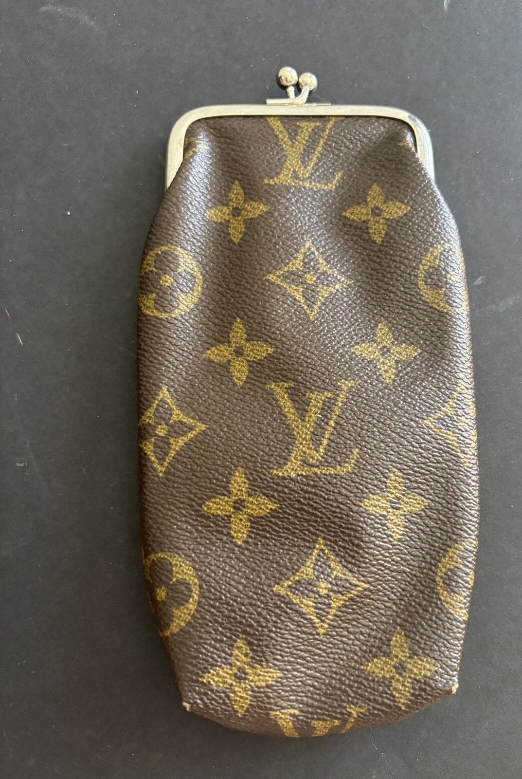 Louis Vuitton Vintage Eyeglass Case Monogram Canvas French Company USA Kisslock