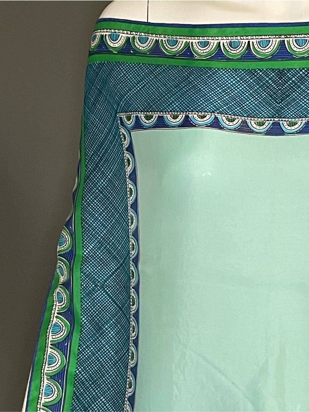 Vintage Vera Silk Blend Scarf 22 In Sq Good Condition