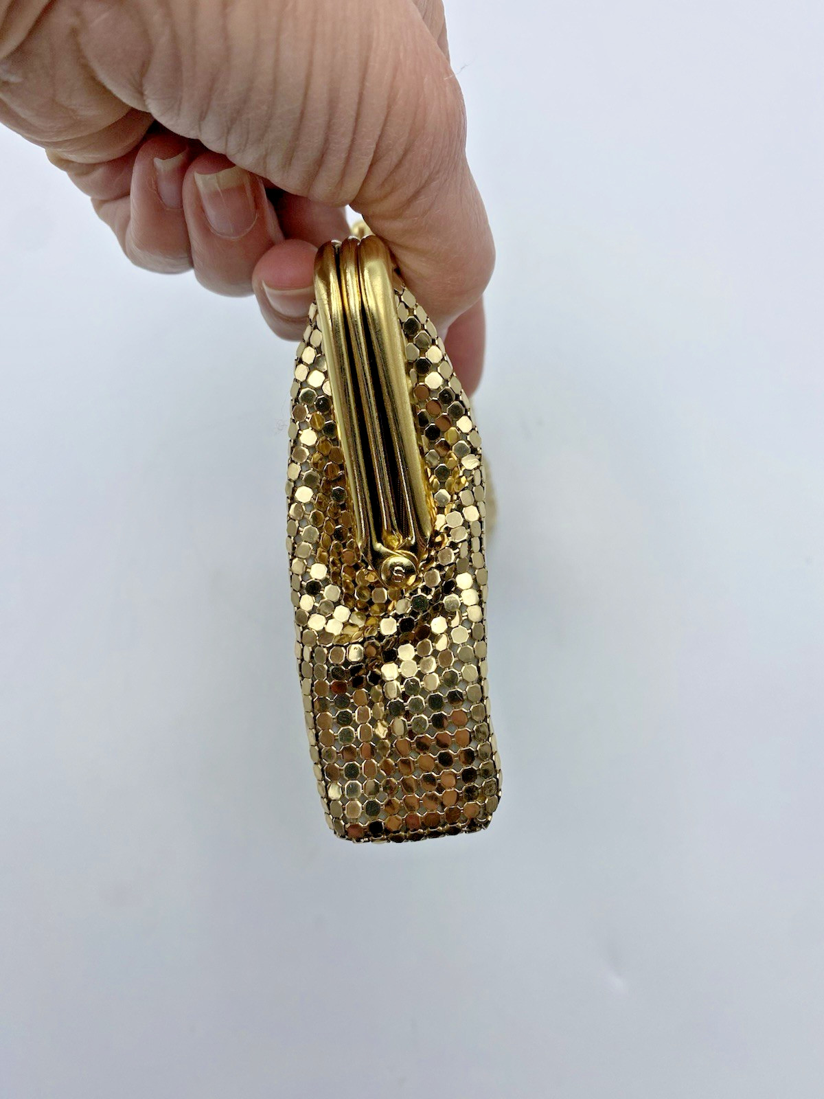 Vtg Whiting & Davis GOLD Mesh DOUBLE Kiss Lock 2 Compartment Clutch Evening Bag