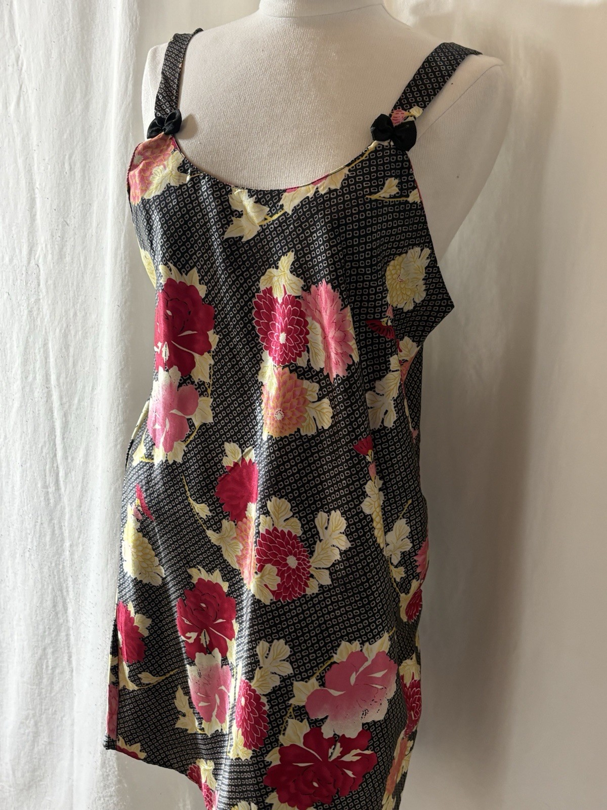Vtg Sante Classics Robe & Nightgown Set Black Pink Floral Satin Lingerie Size Lg