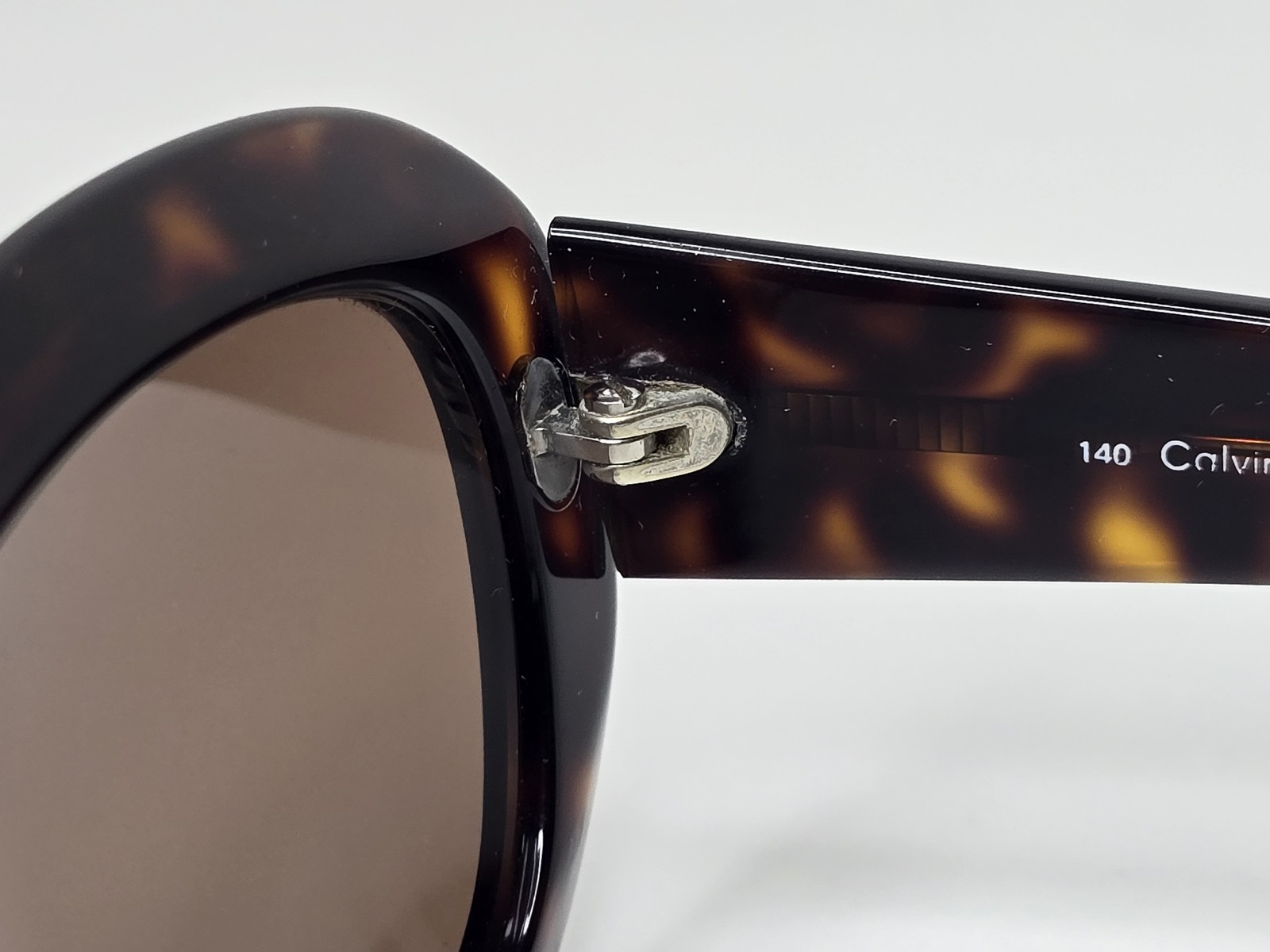 Y2K Calvin Klein Tortoise Oval Sunglasses 767 52 18 140 Made In Italy Brown Lens