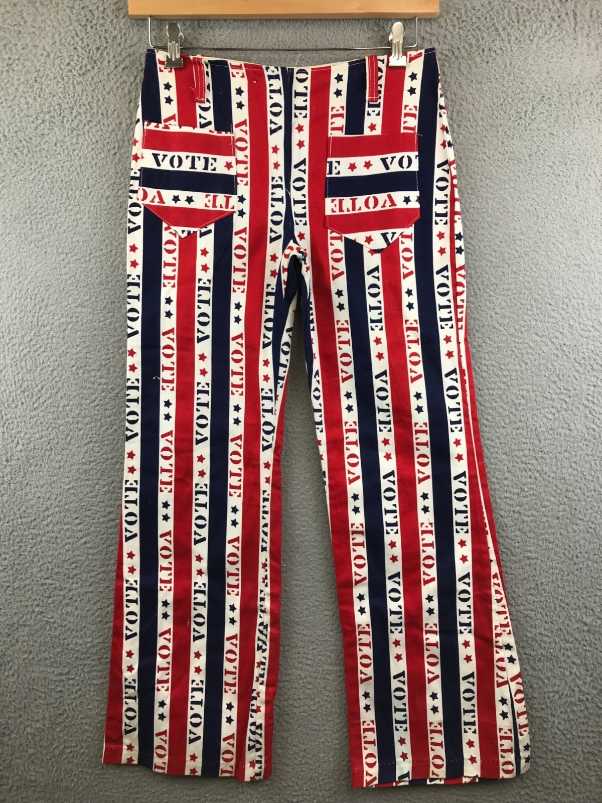 Rare vintage 1970s “vote” pop art novelty print mod hippie size waist 14.5 inche