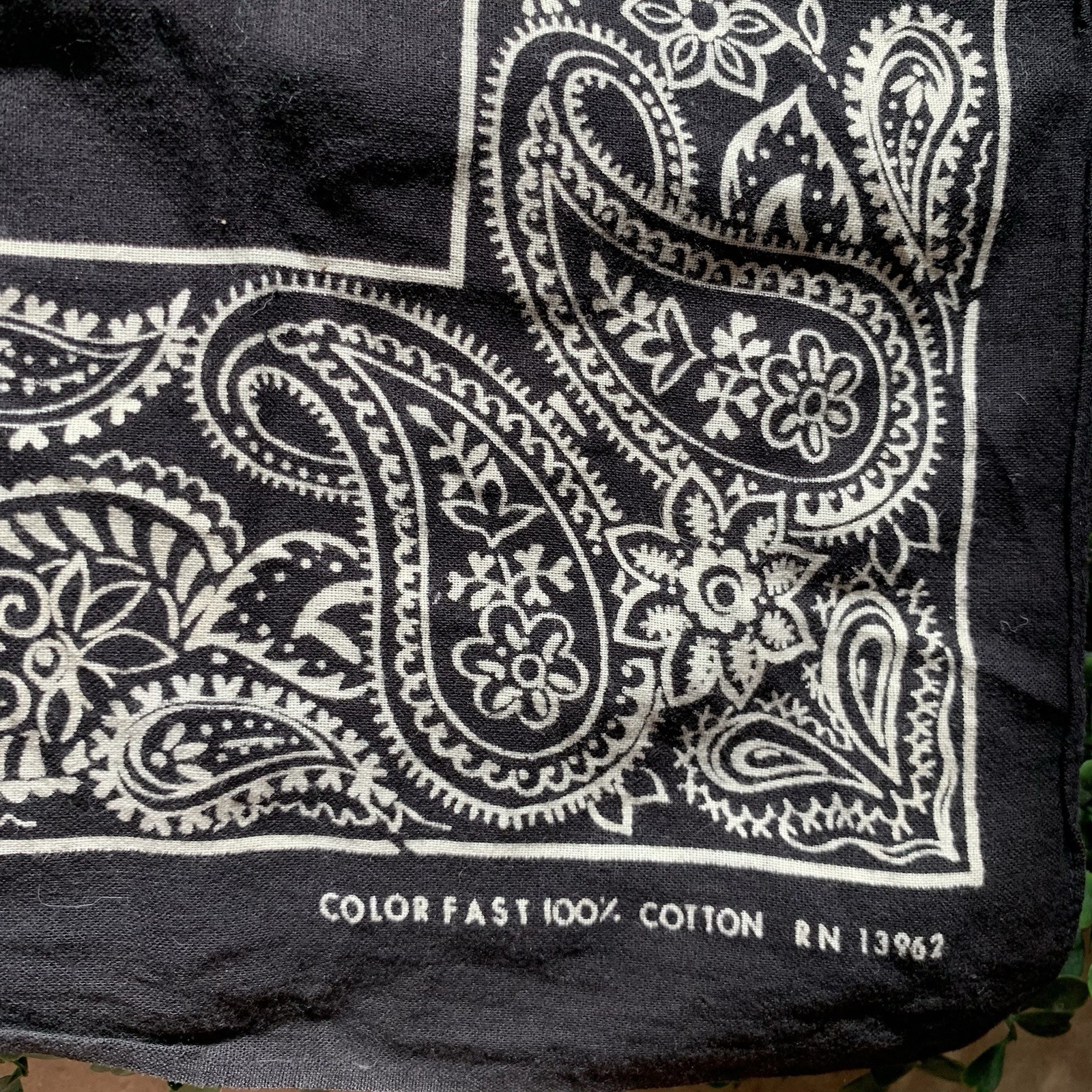 Vintage 80s western black and white paisley floral soft cotton bandana