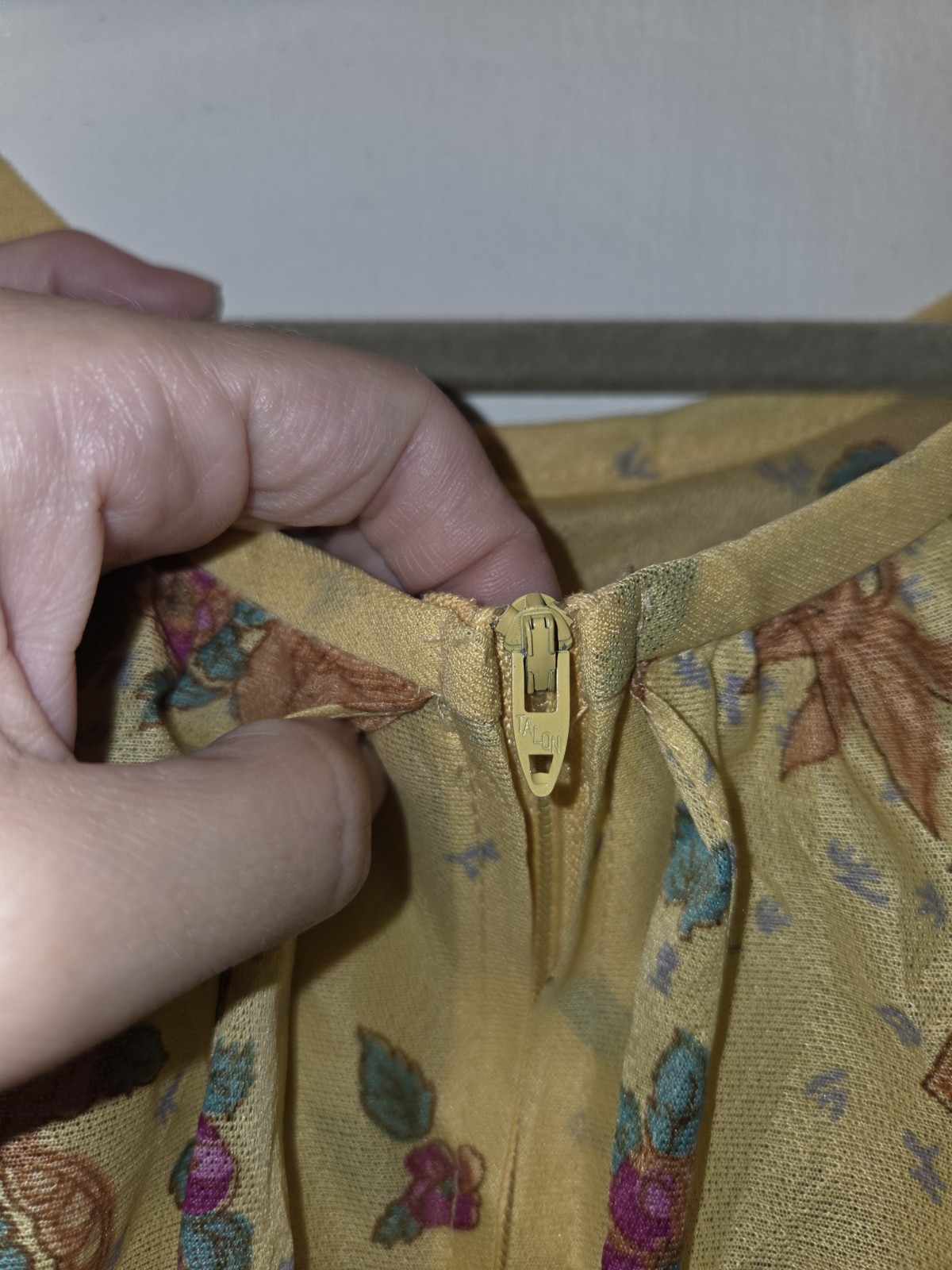 True Vintage 70’s Yellow Chiffon Midi Dress. Floral. Off Shoulder Blousan. XS