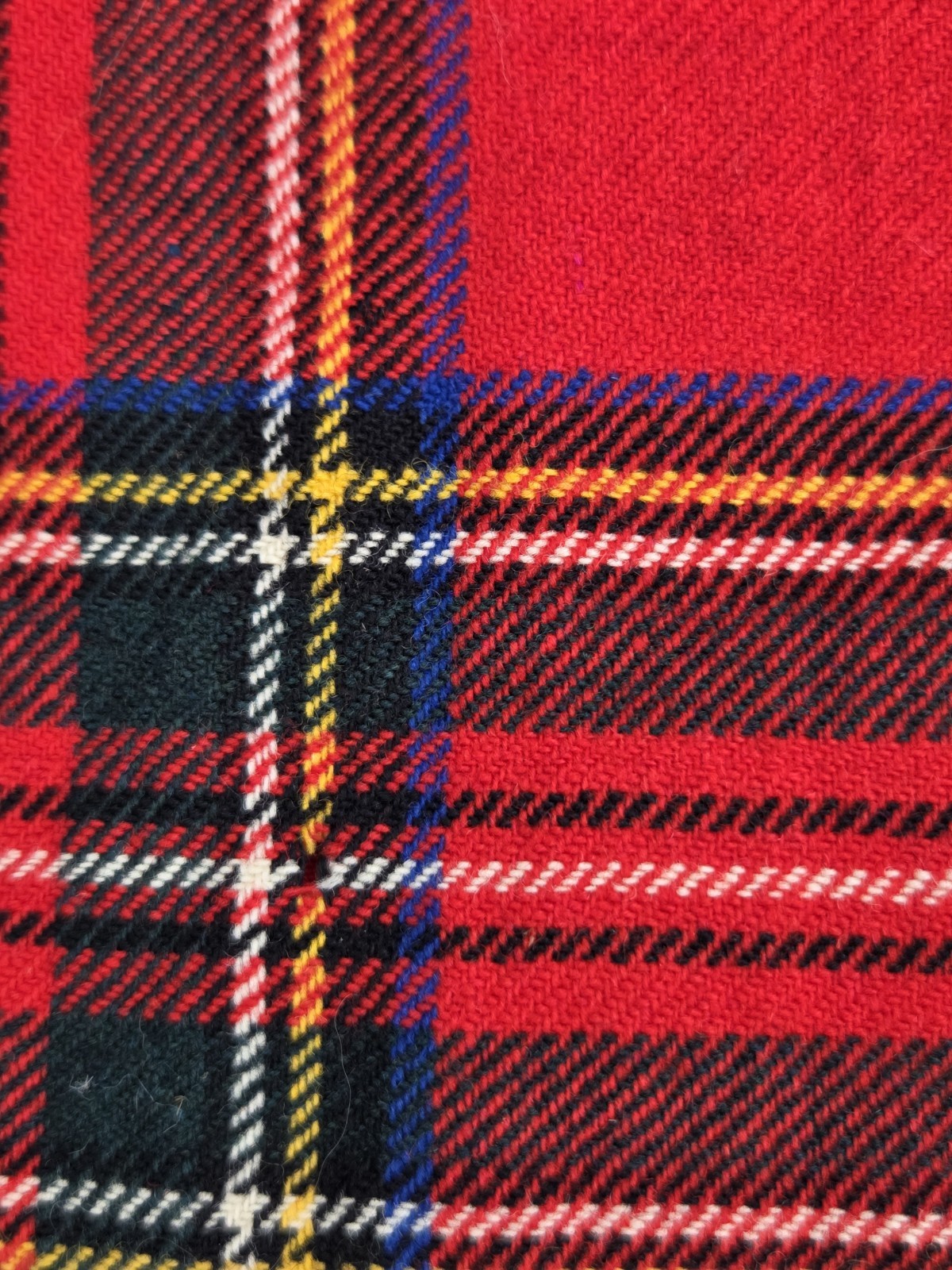 👀🍒Vintage Plaid Swing Cape Red Black Tartan Coat 60s Mod Schoolgirl Chic🍒👀